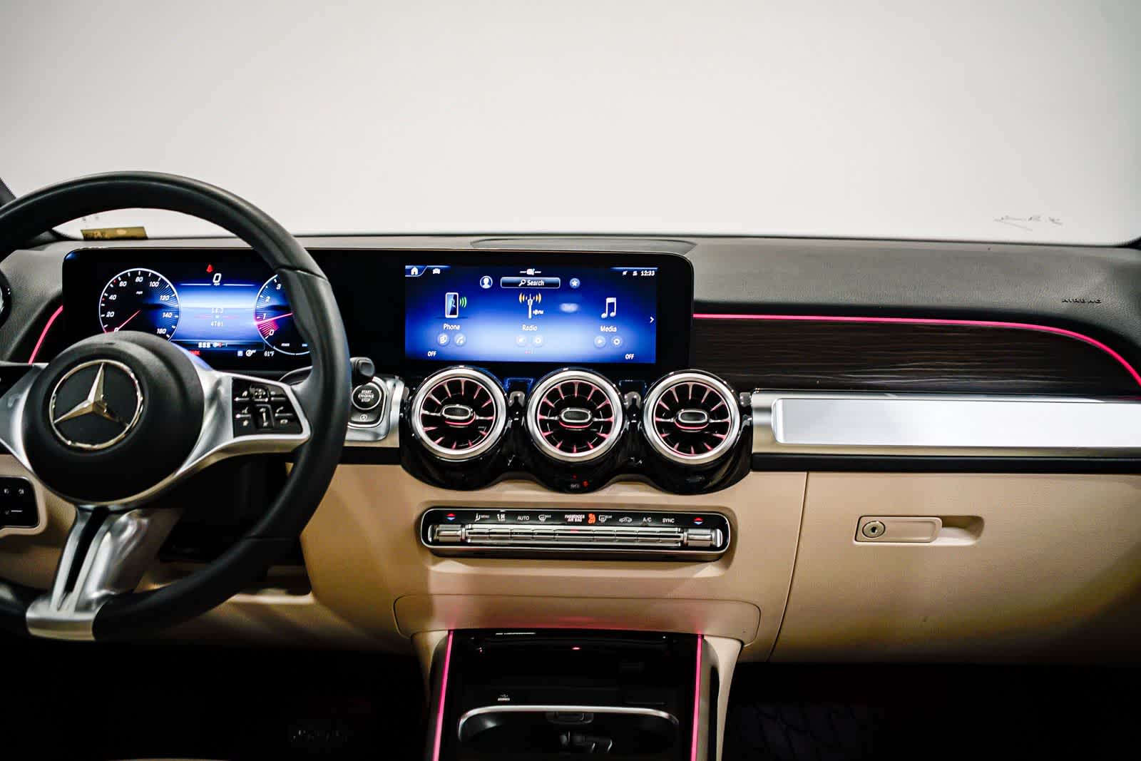 Thumbnail: 2026 Mercedes-Benz GLB - 13