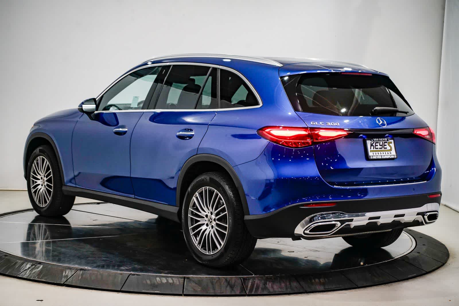 Thumbnail: 2026 Mercedes-Benz GLC - 2