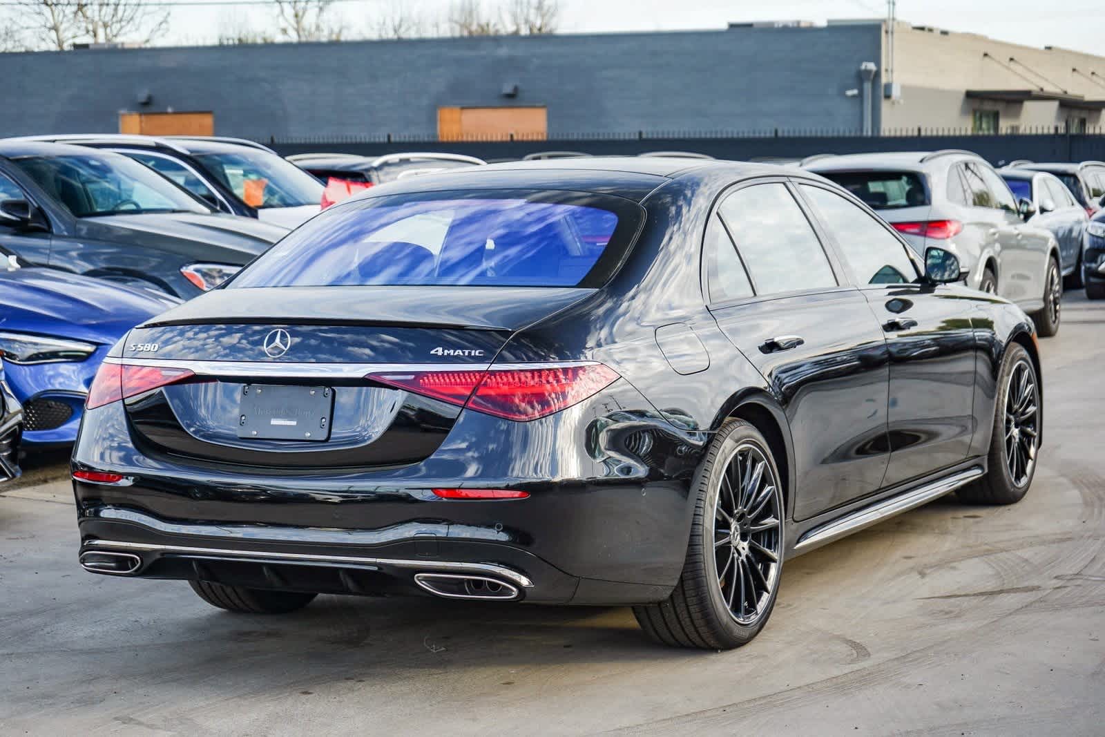 Thumbnail: 2025 Mercedes-Benz S-Class - 4