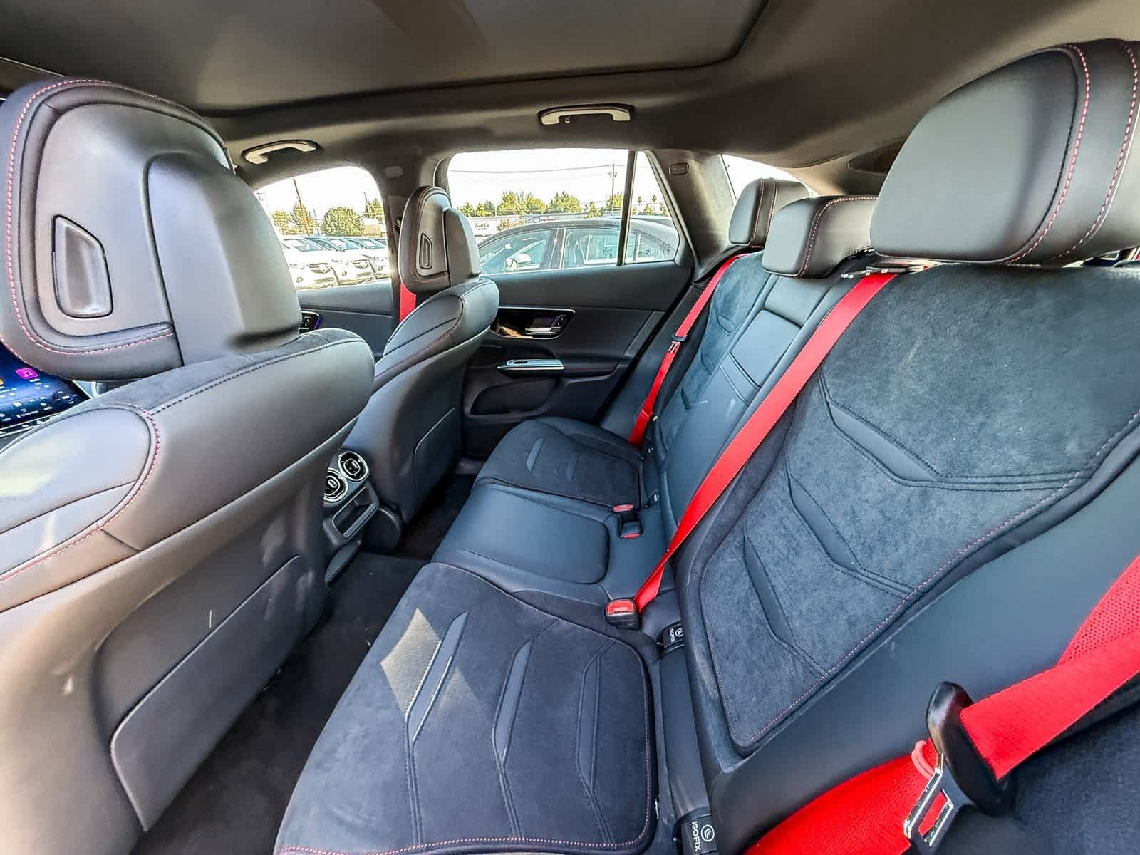 Thumbnail: 2025 Mercedes-Benz GLC - 19