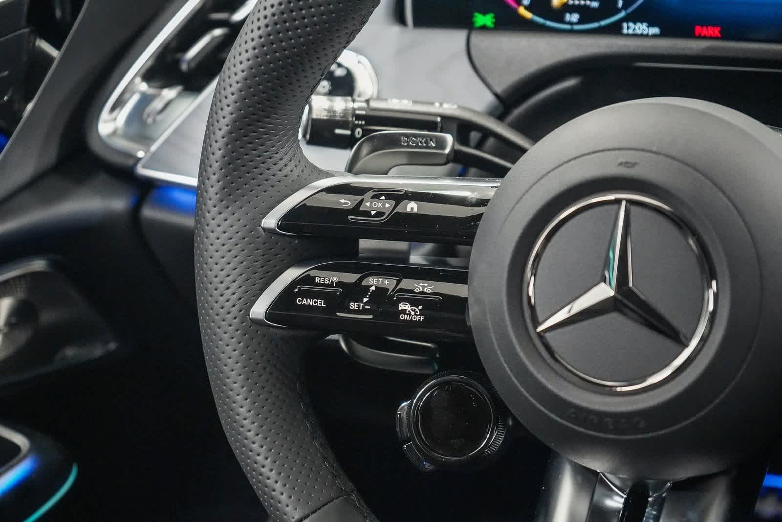 Thumbnail: 2025 Mercedes-Benz E-Class - 25