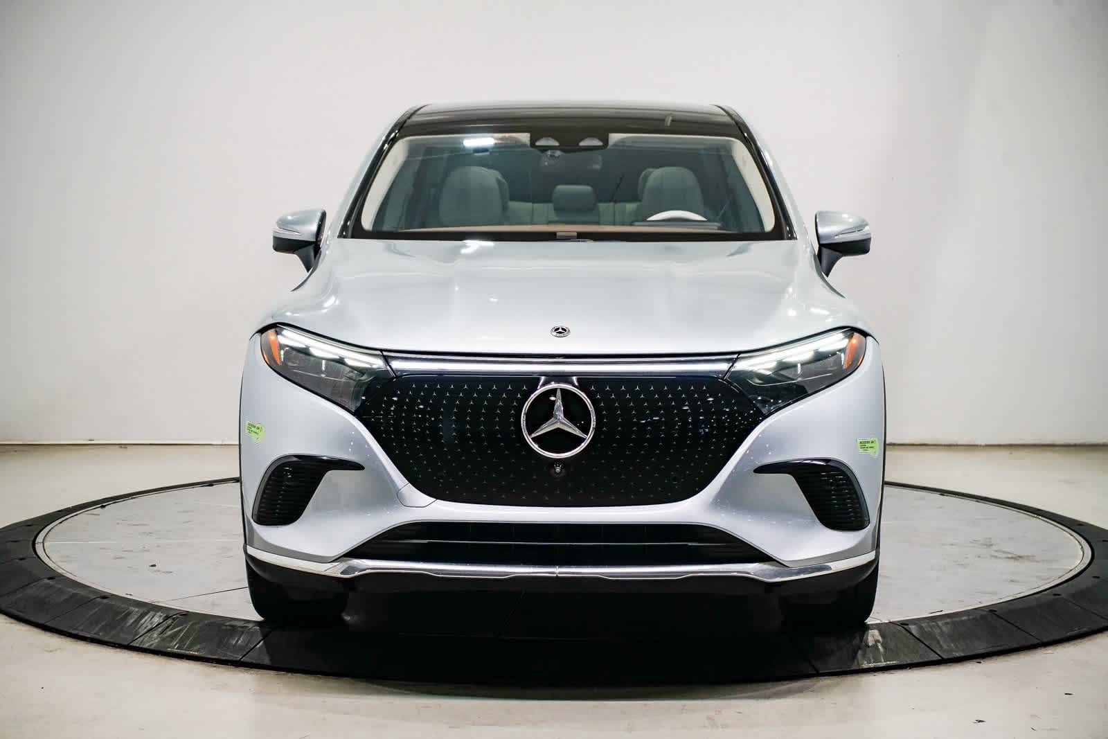 Thumbnail: 2023 Mercedes-Benz EQS - 6