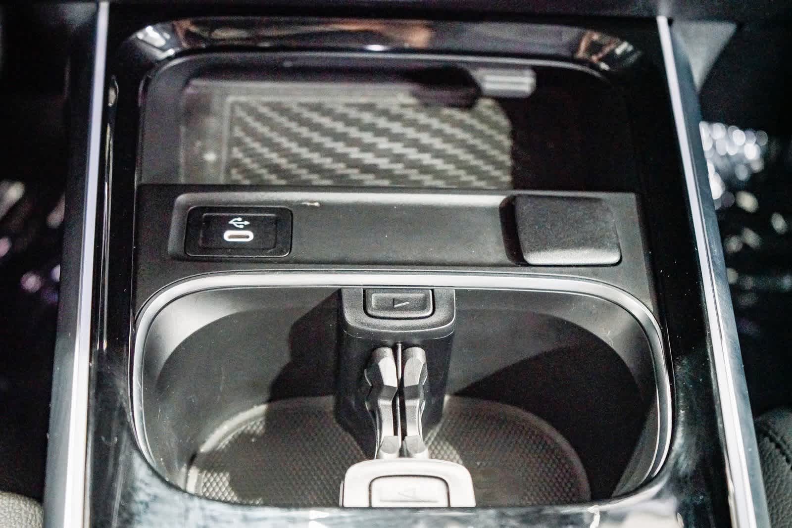 Thumbnail: 2025 Mercedes-Benz GLB - 21