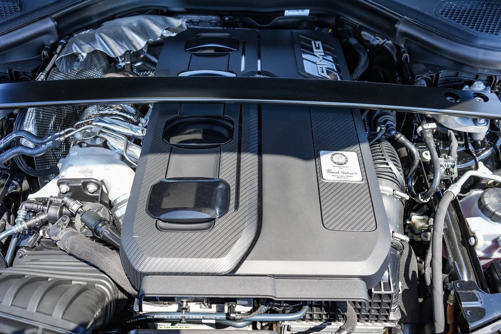 Thumbnail: 2025 Mercedes-Benz GLC - 34