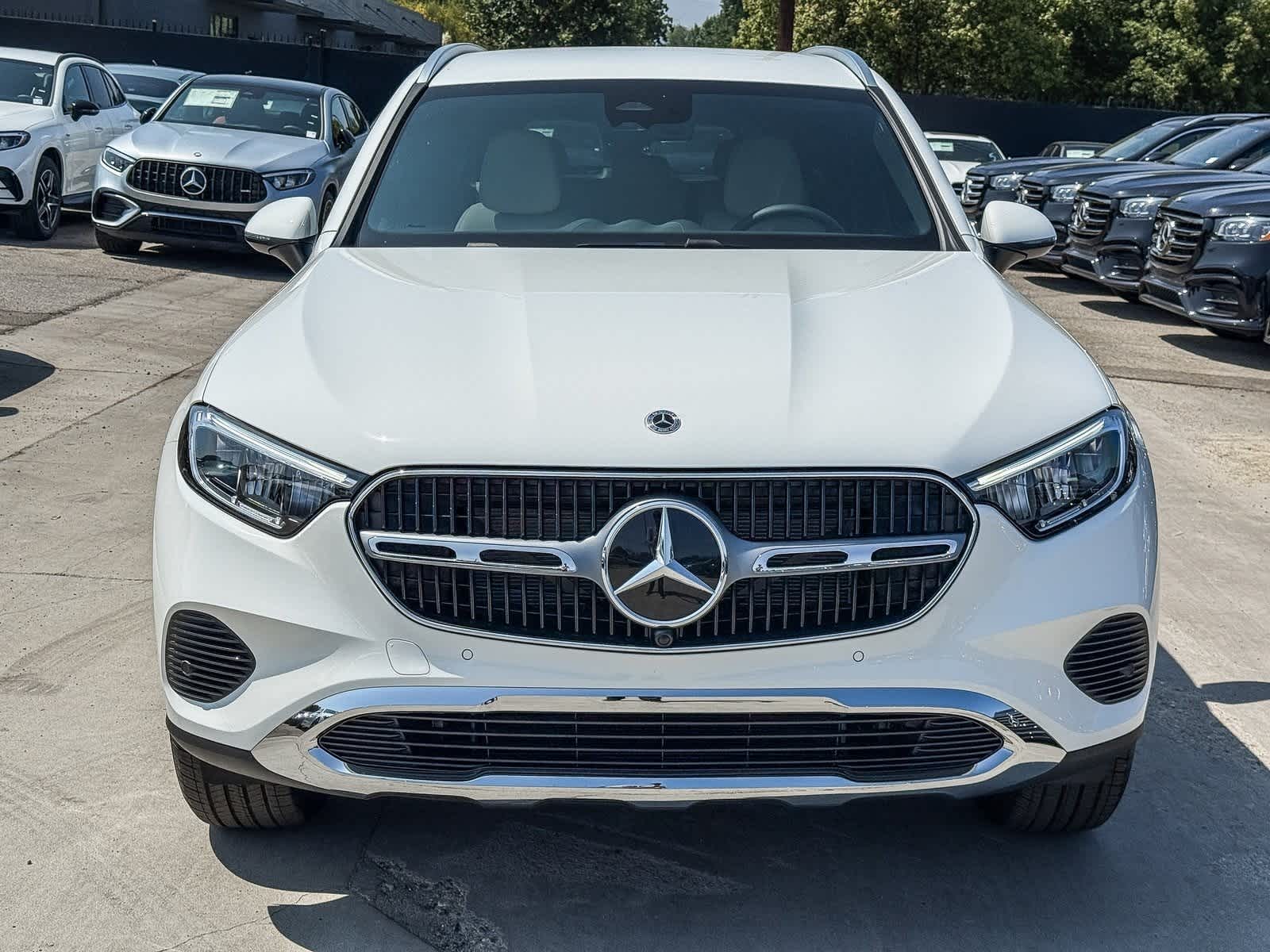 Thumbnail: 2025 Mercedes-Benz GLC - 2