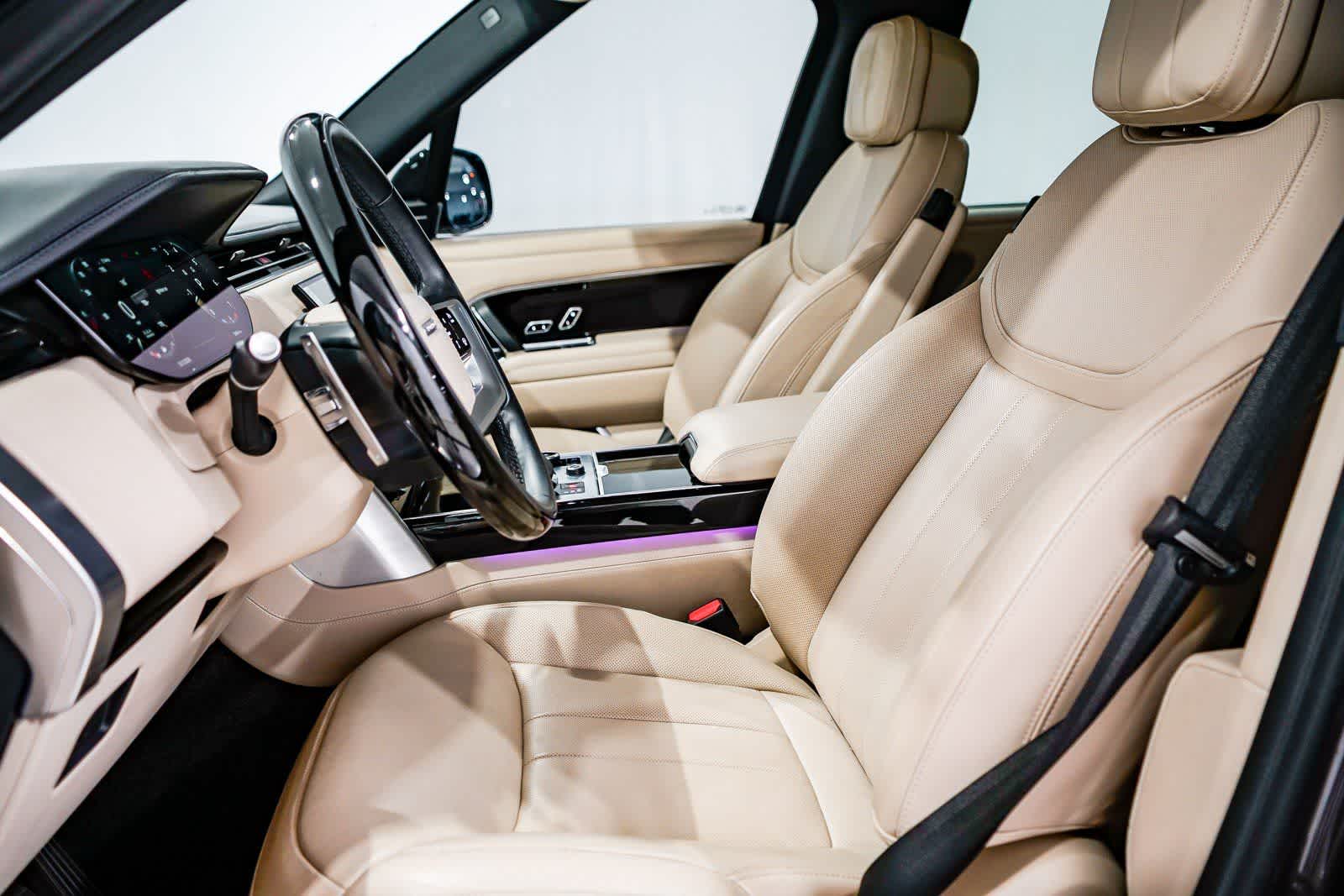 Thumbnail: 2023 Land Rover Range Rover - 17