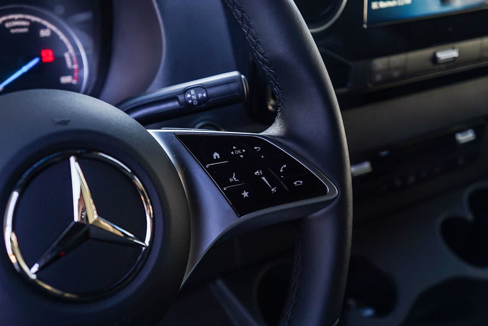 Thumbnail: 2024 Mercedes-Benz eSprinter - 17