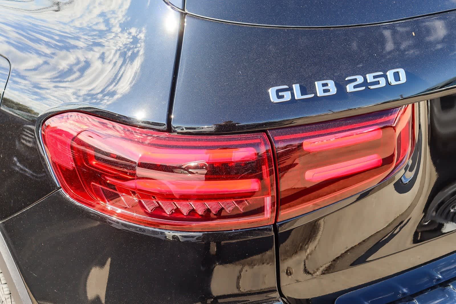 Thumbnail: 2026 Mercedes-Benz GLB - 7