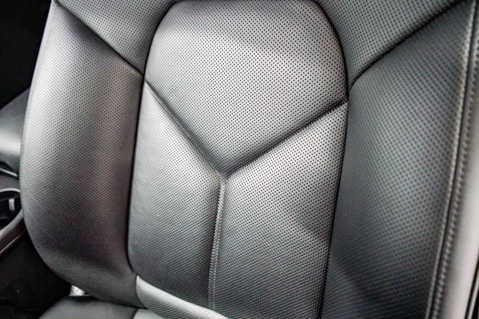 Thumbnail: 2024 Porsche Macan - 26