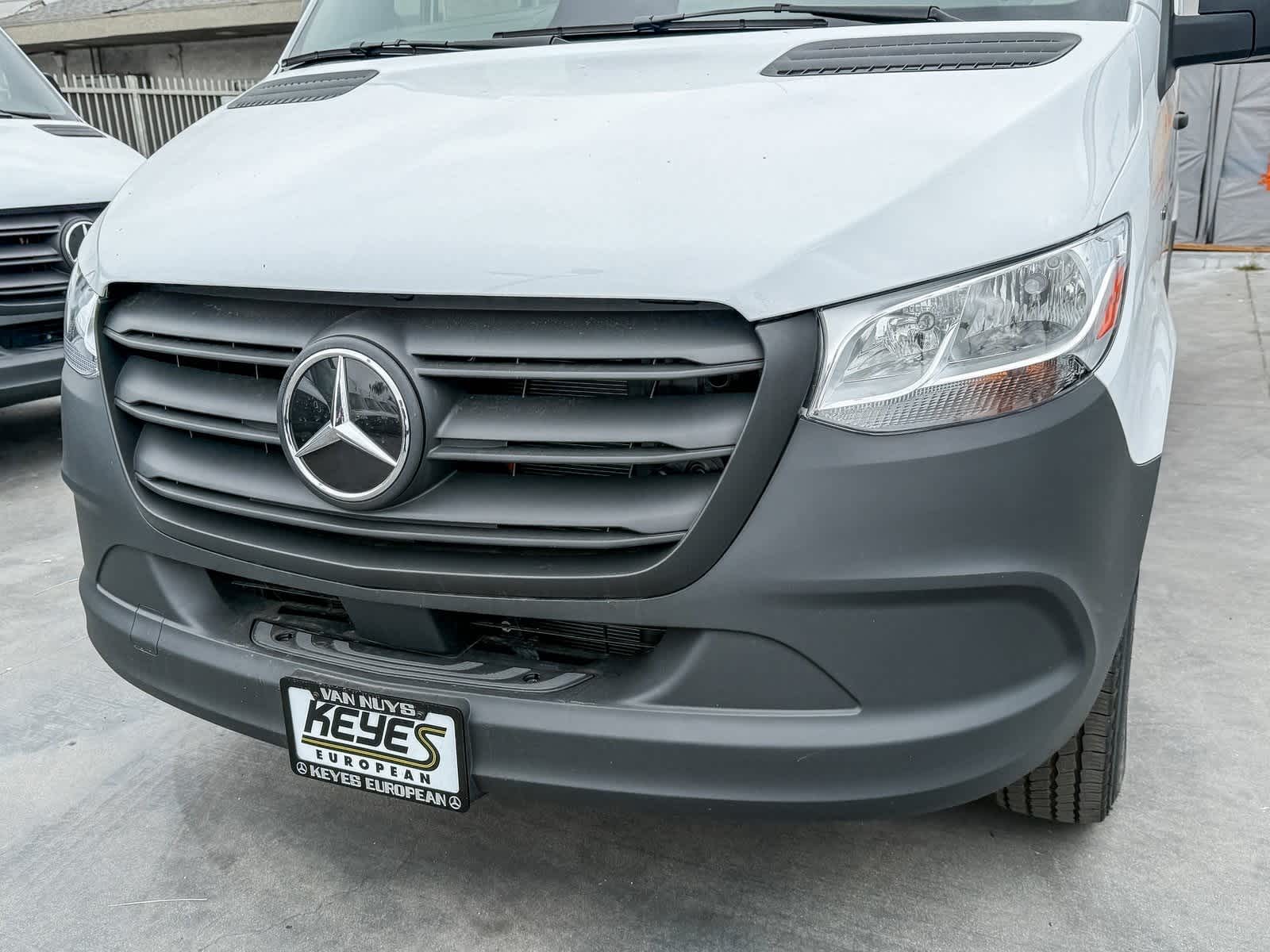 Thumbnail: 2025 Mercedes-Benz eSprinter - 11
