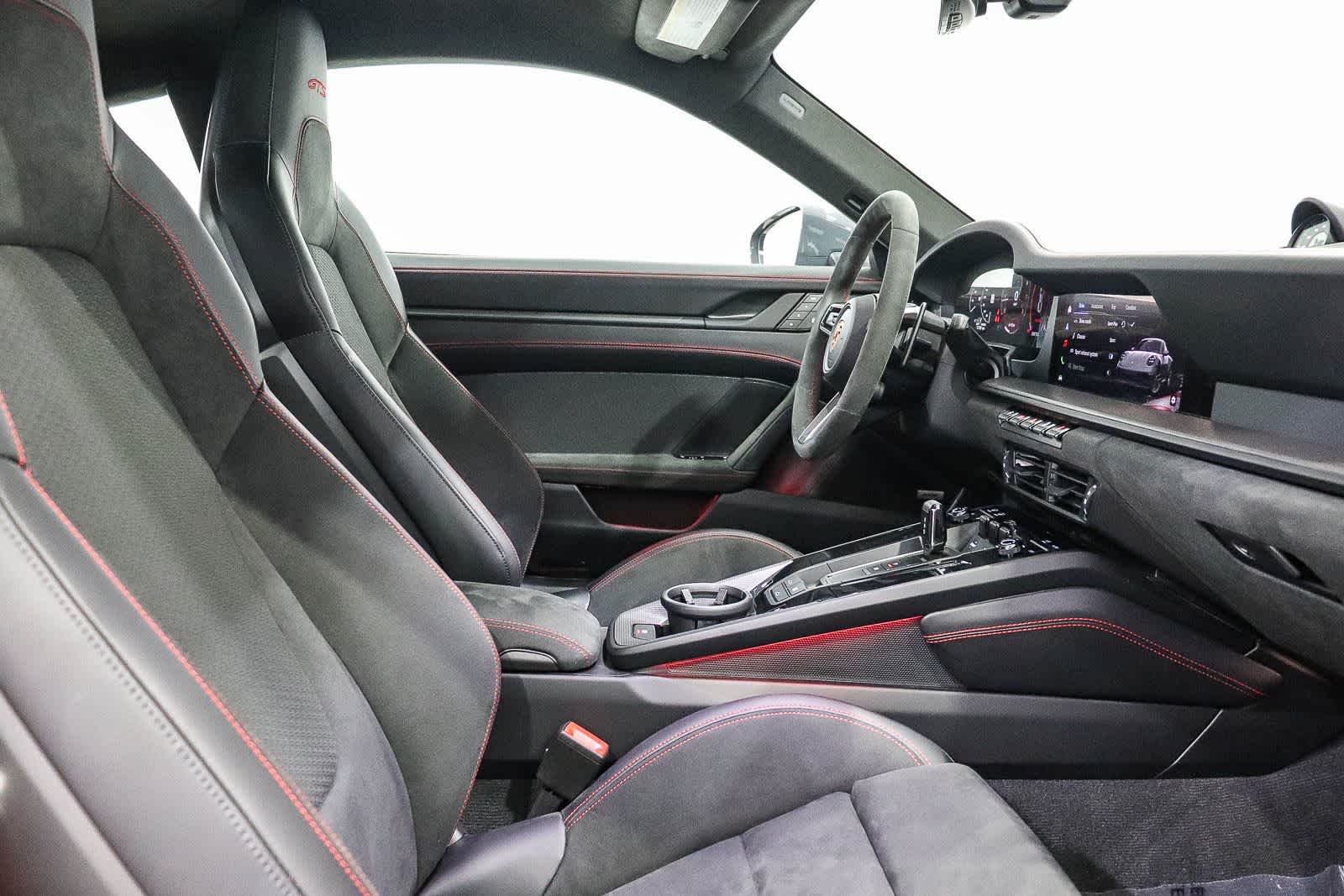 Thumbnail: 2026 Porsche 911 - 18