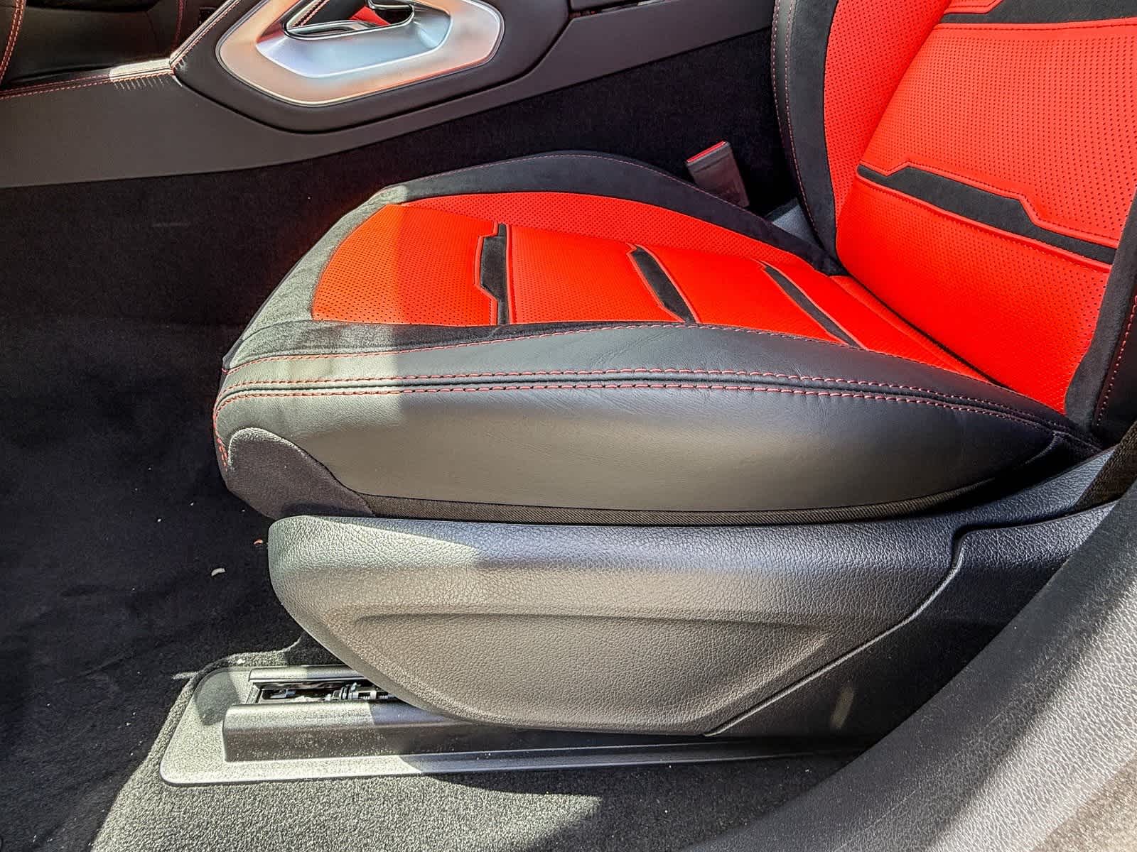 Thumbnail: 2025 Mercedes-Benz GLE - 21