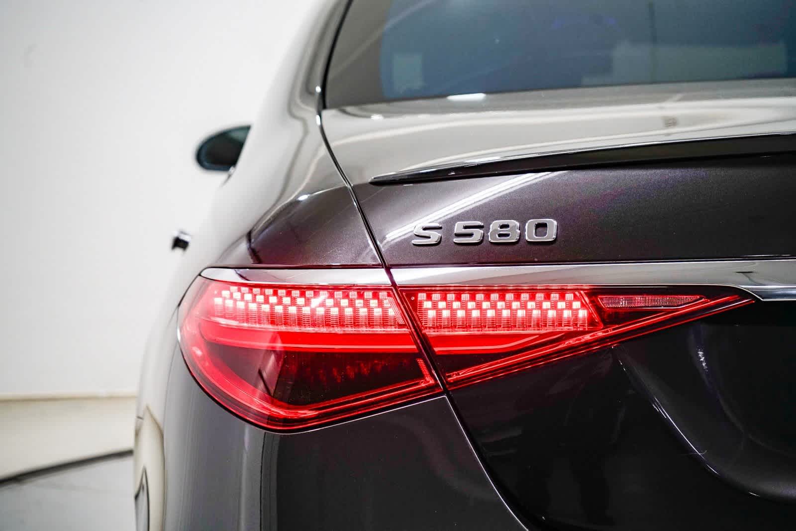 Thumbnail: 2021 Mercedes-Benz S-Class - 9