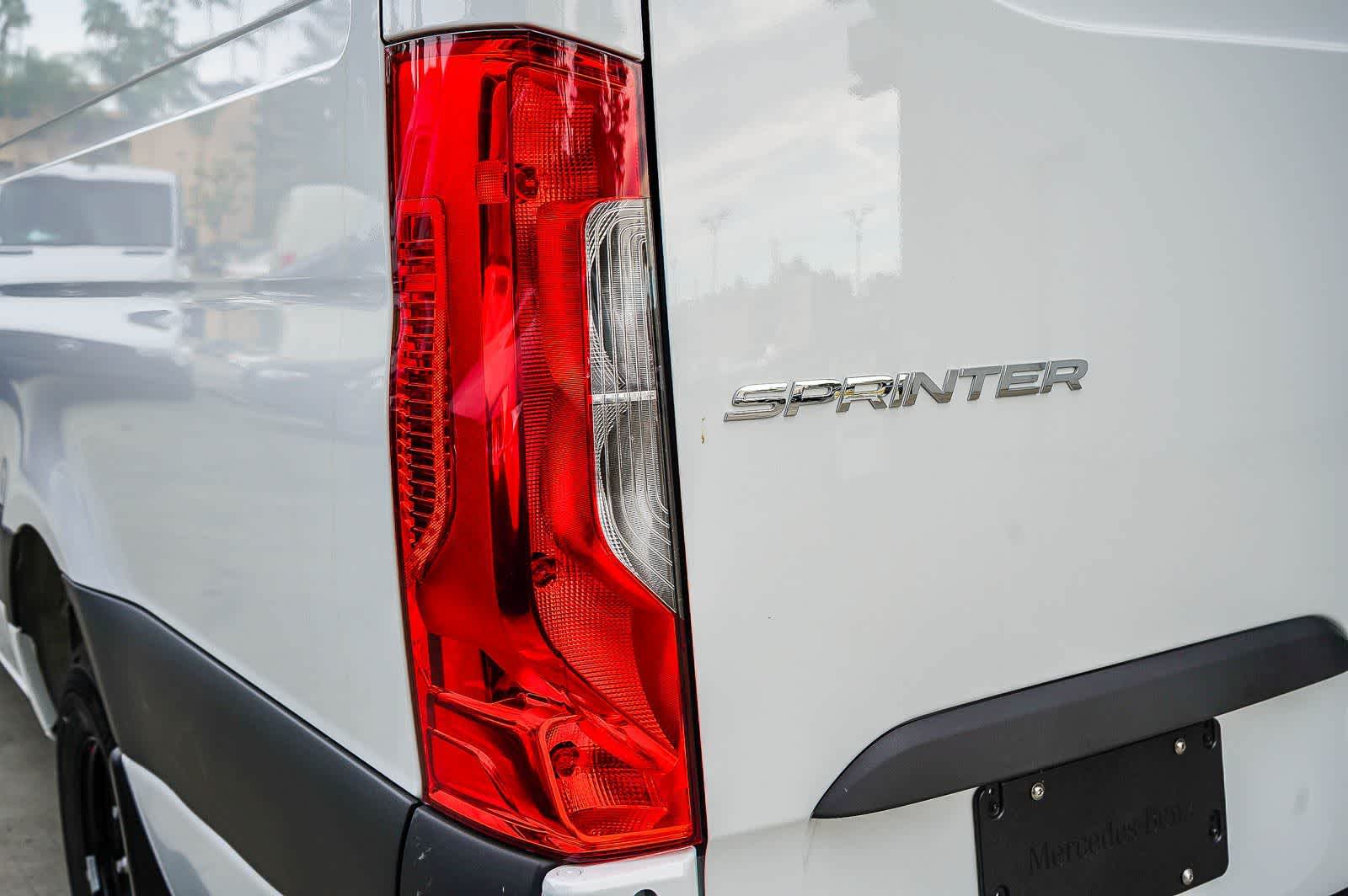 Thumbnail: 2026 Mercedes-Benz Sprinter - 7