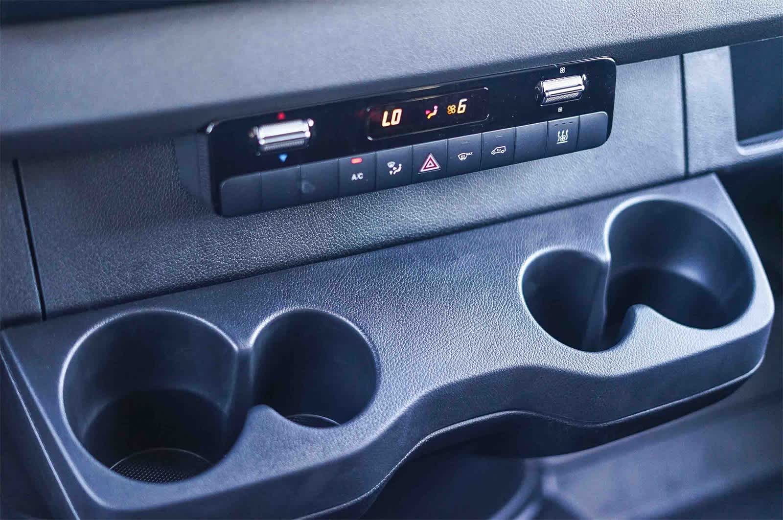 Thumbnail: 2024 Mercedes-Benz eSprinter - 26