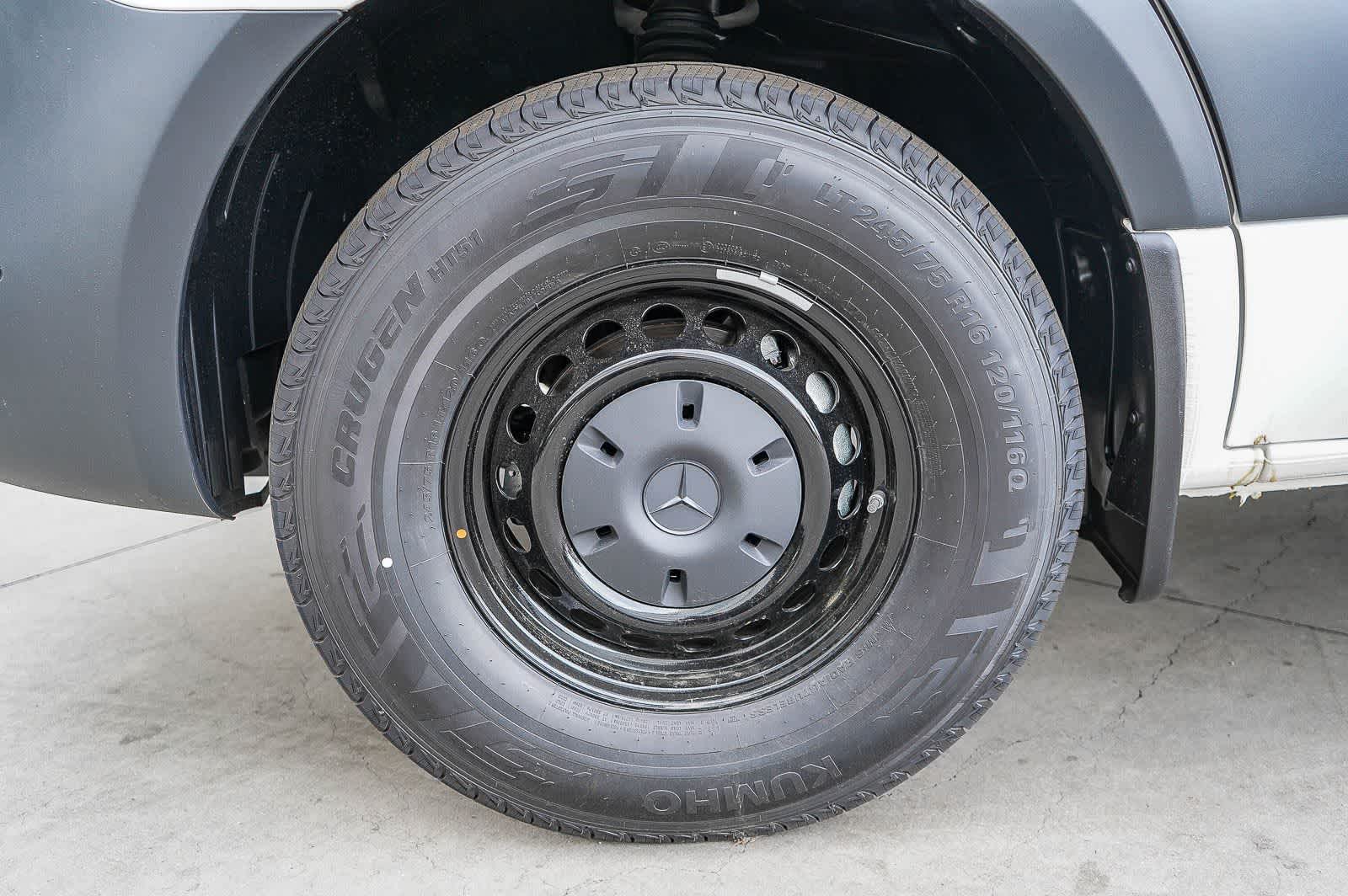 Thumbnail: 2026 Mercedes-Benz Sprinter - 9