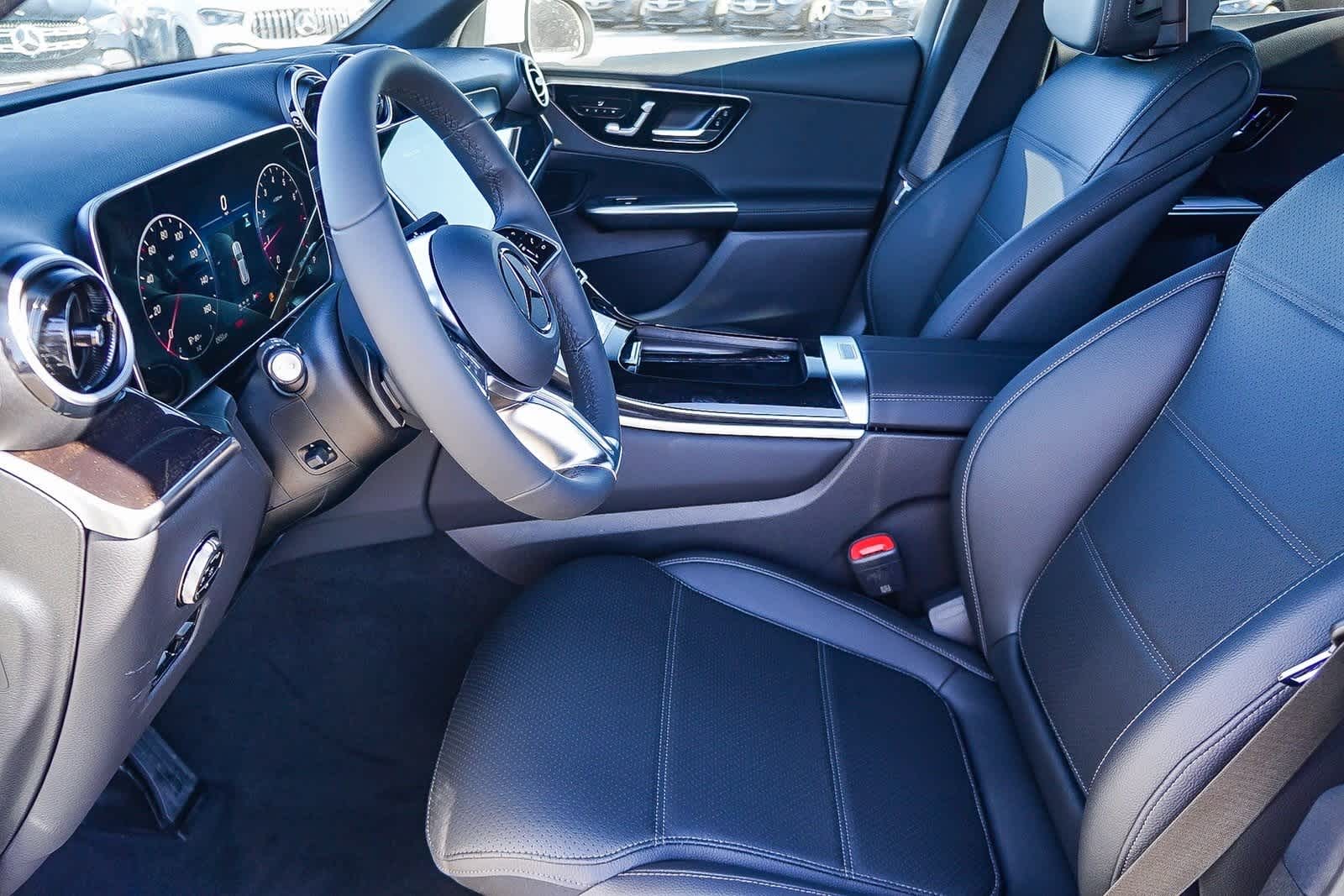 Thumbnail: 2026 Mercedes-Benz GLC - 20