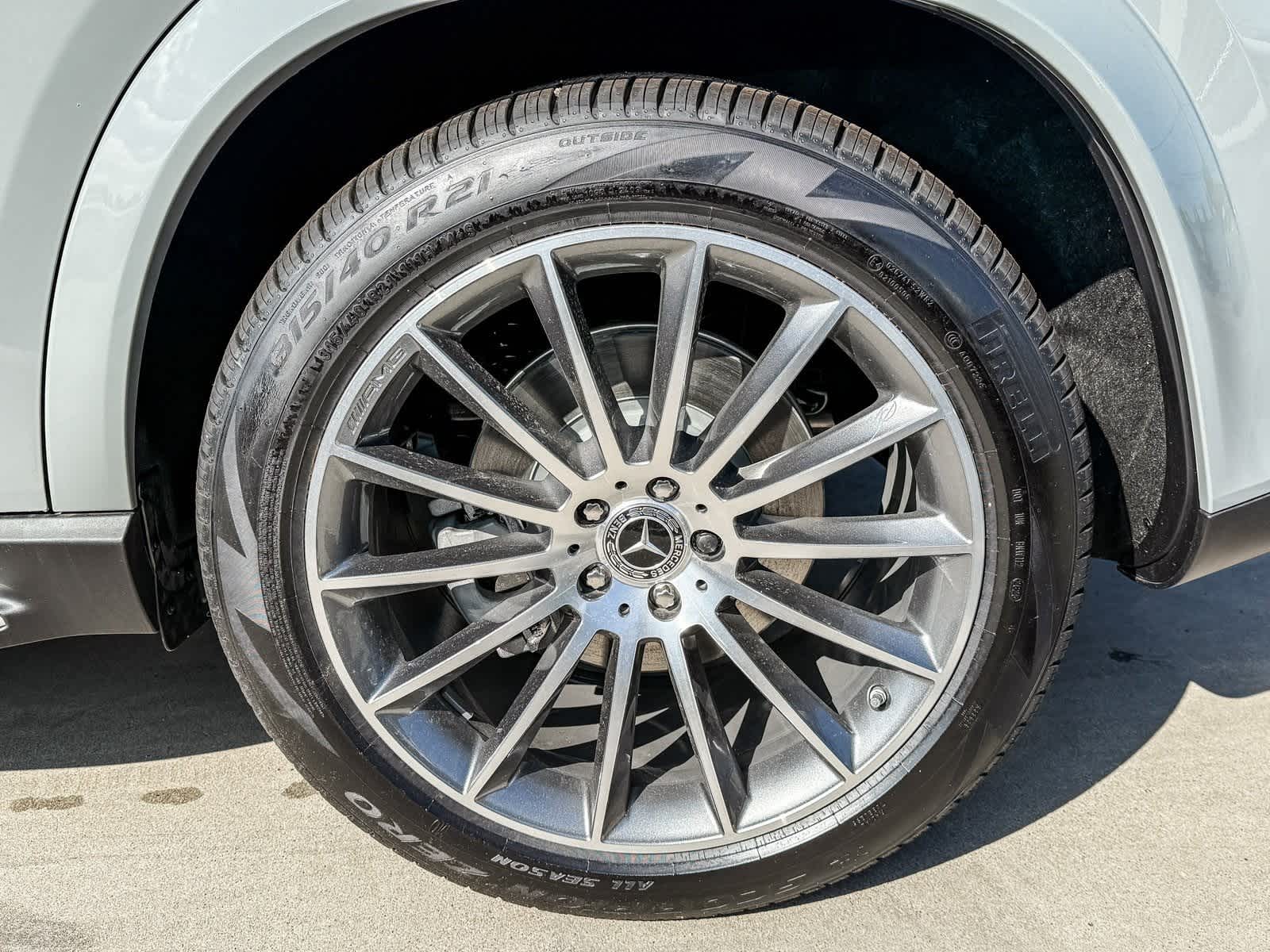 Thumbnail: 2026 Mercedes-Benz GLE - 8