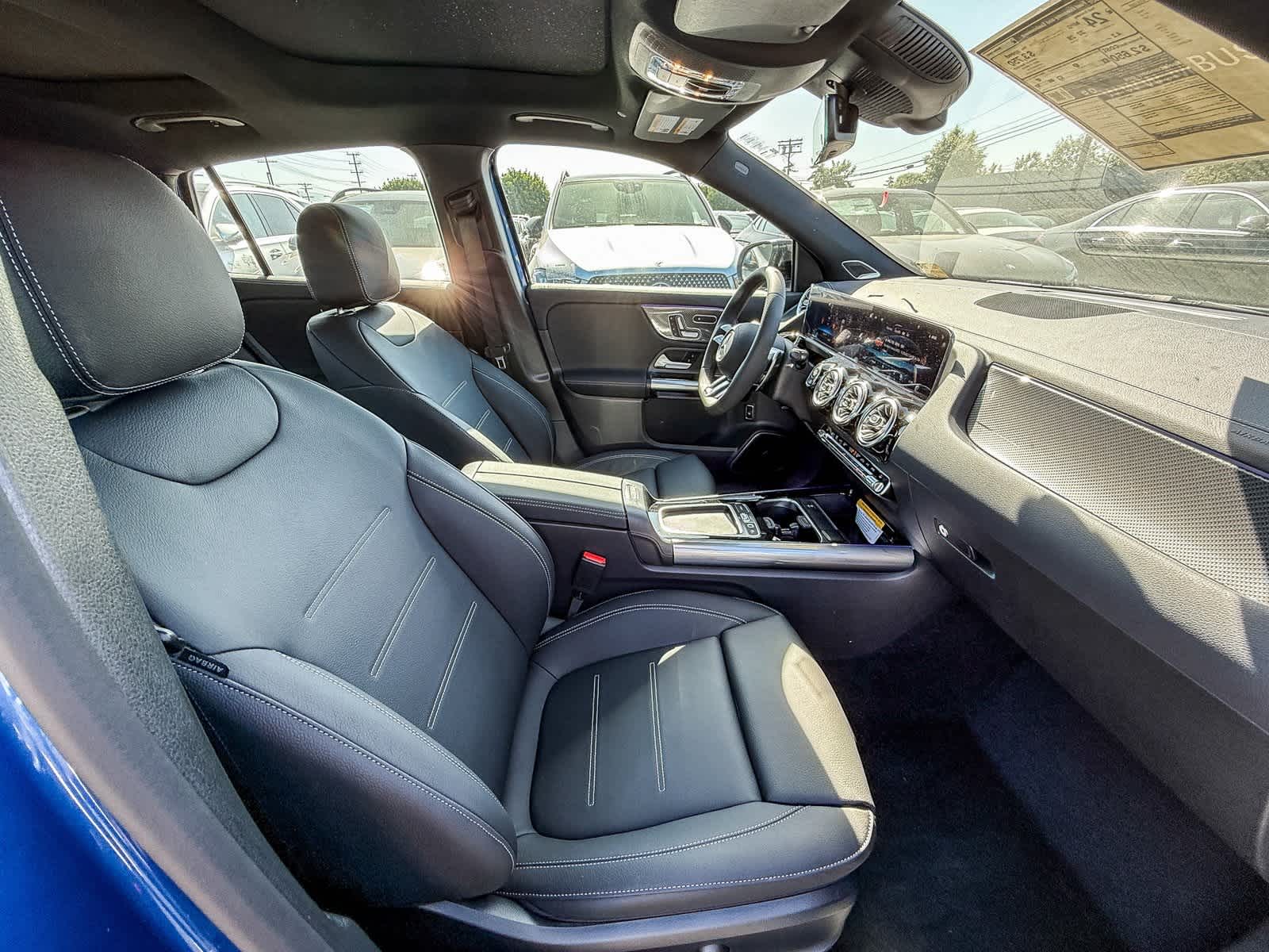 Thumbnail: 2025 Mercedes-Benz GLA - 17