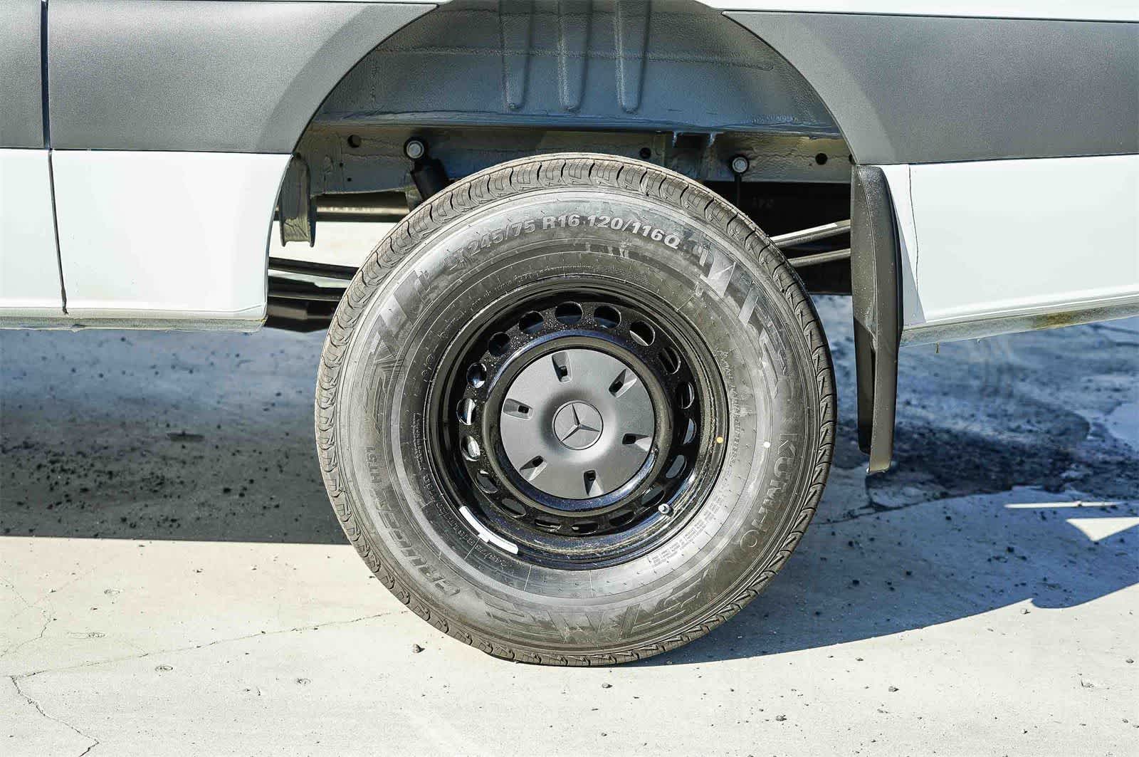 Thumbnail: 2026 Mercedes-Benz Sprinter - 8