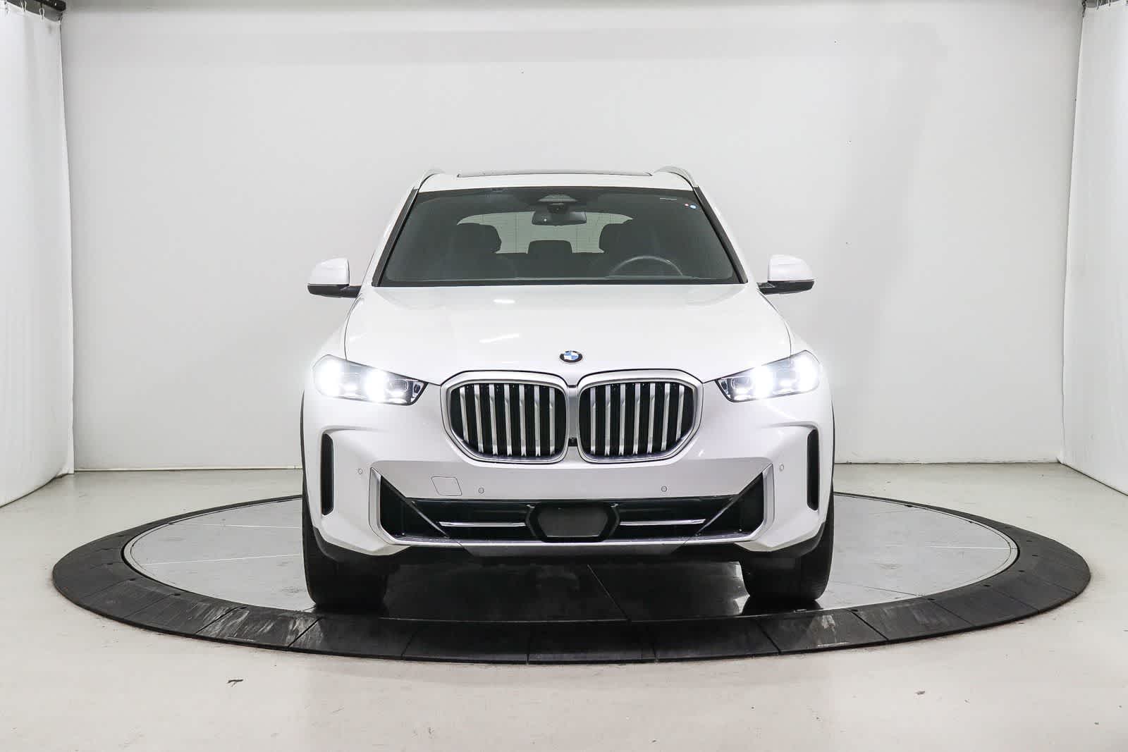 Thumbnail: 2025 BMW X5 - 6