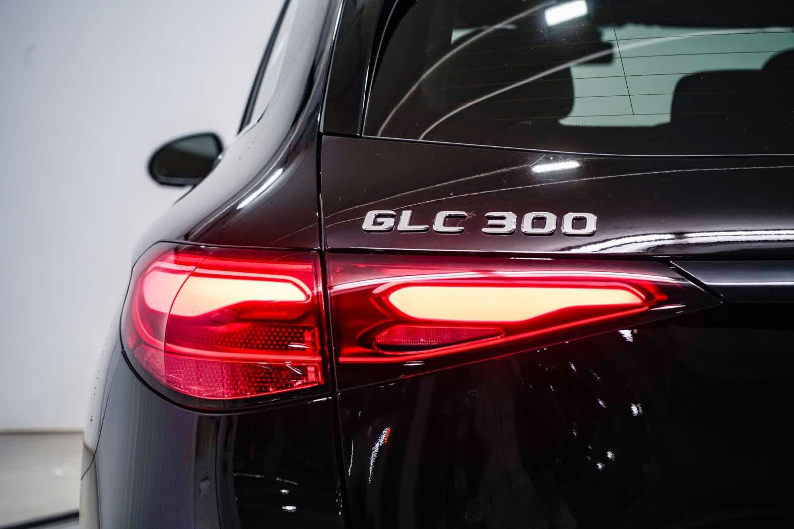 Thumbnail: 2025 Mercedes-Benz GLC - 9