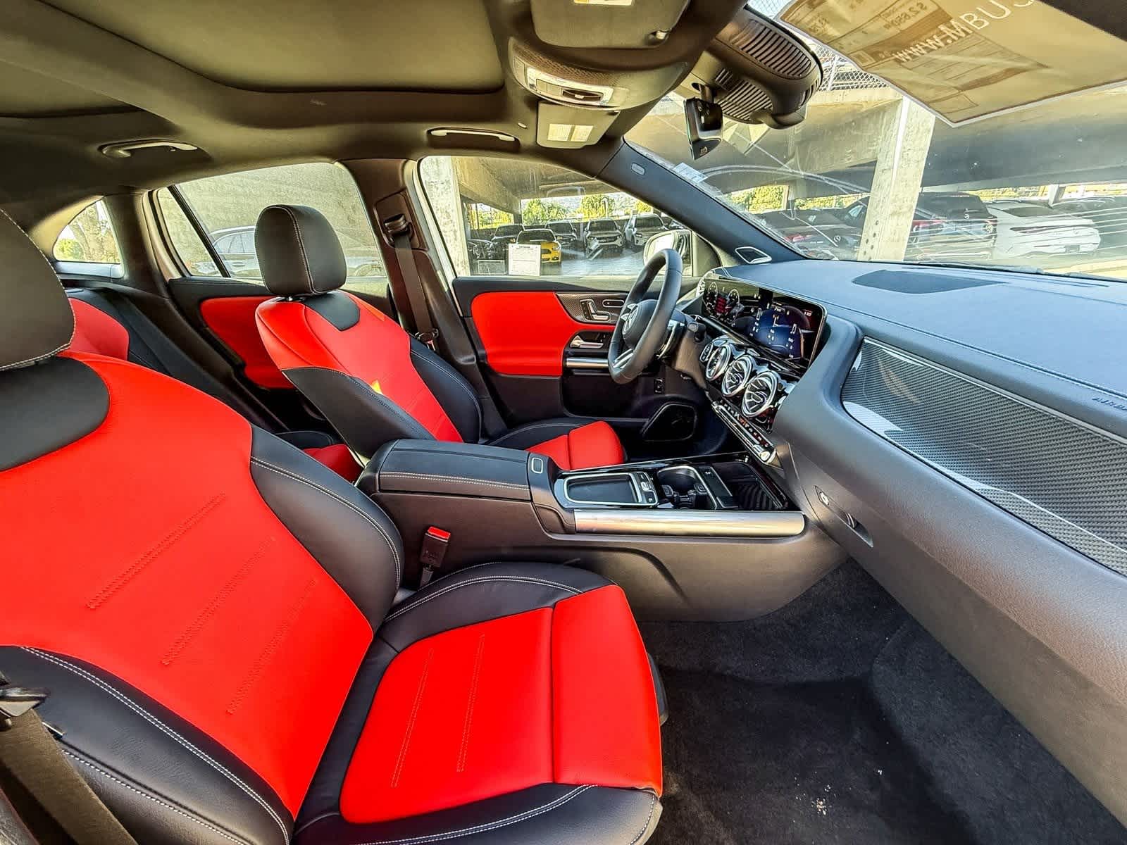 Thumbnail: 2025 Mercedes-Benz GLA - 18