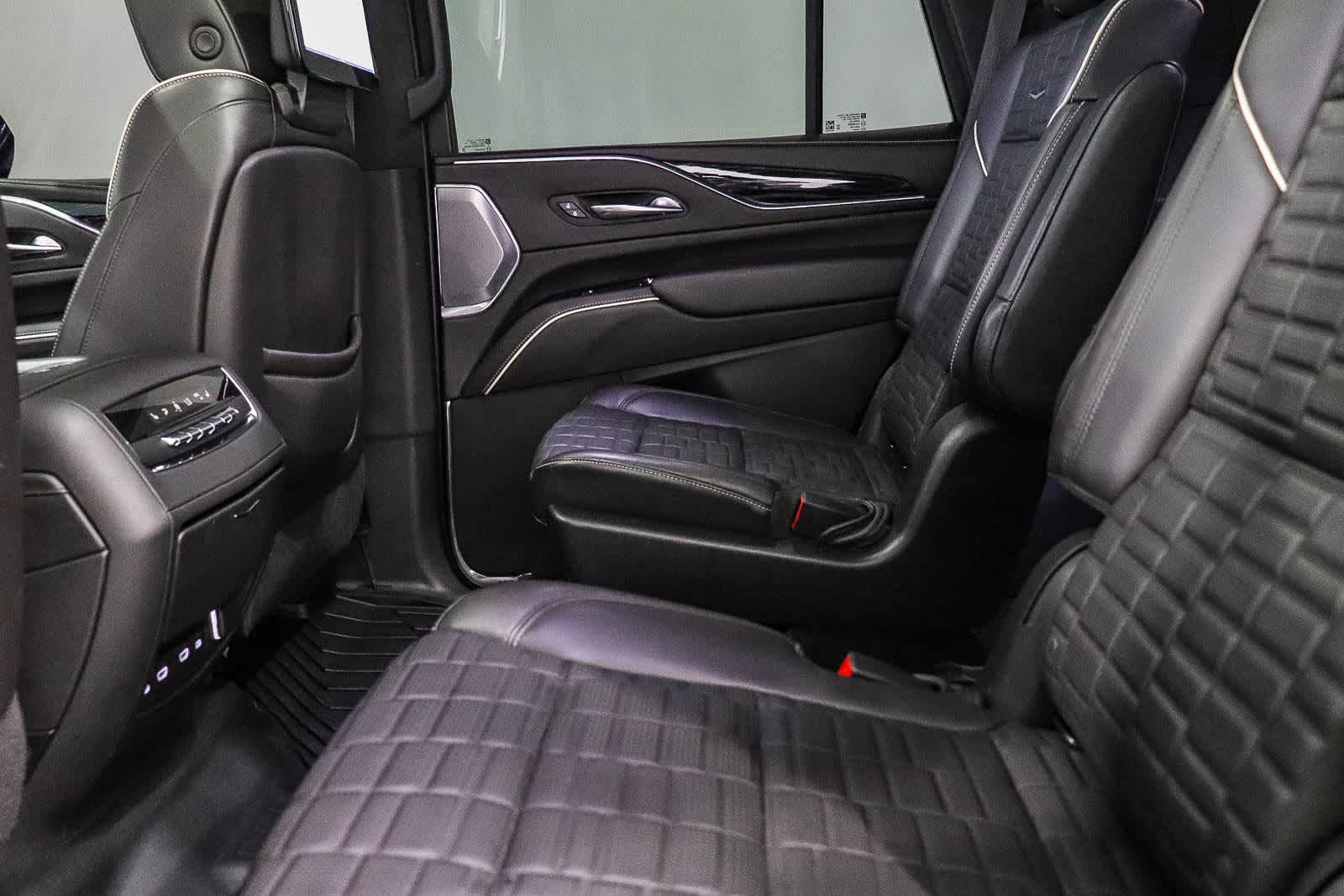 Thumbnail: 2023 Cadillac Escalade - 19