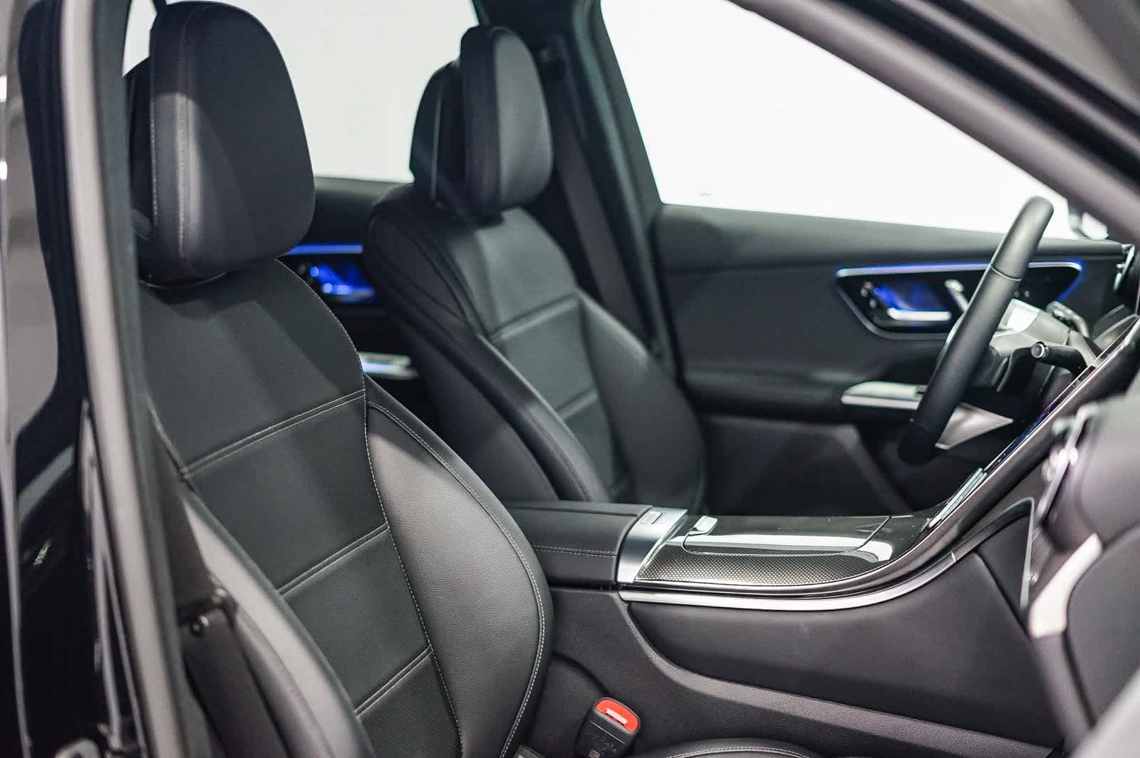 Thumbnail: 2025 Mercedes-Benz GLC - 16