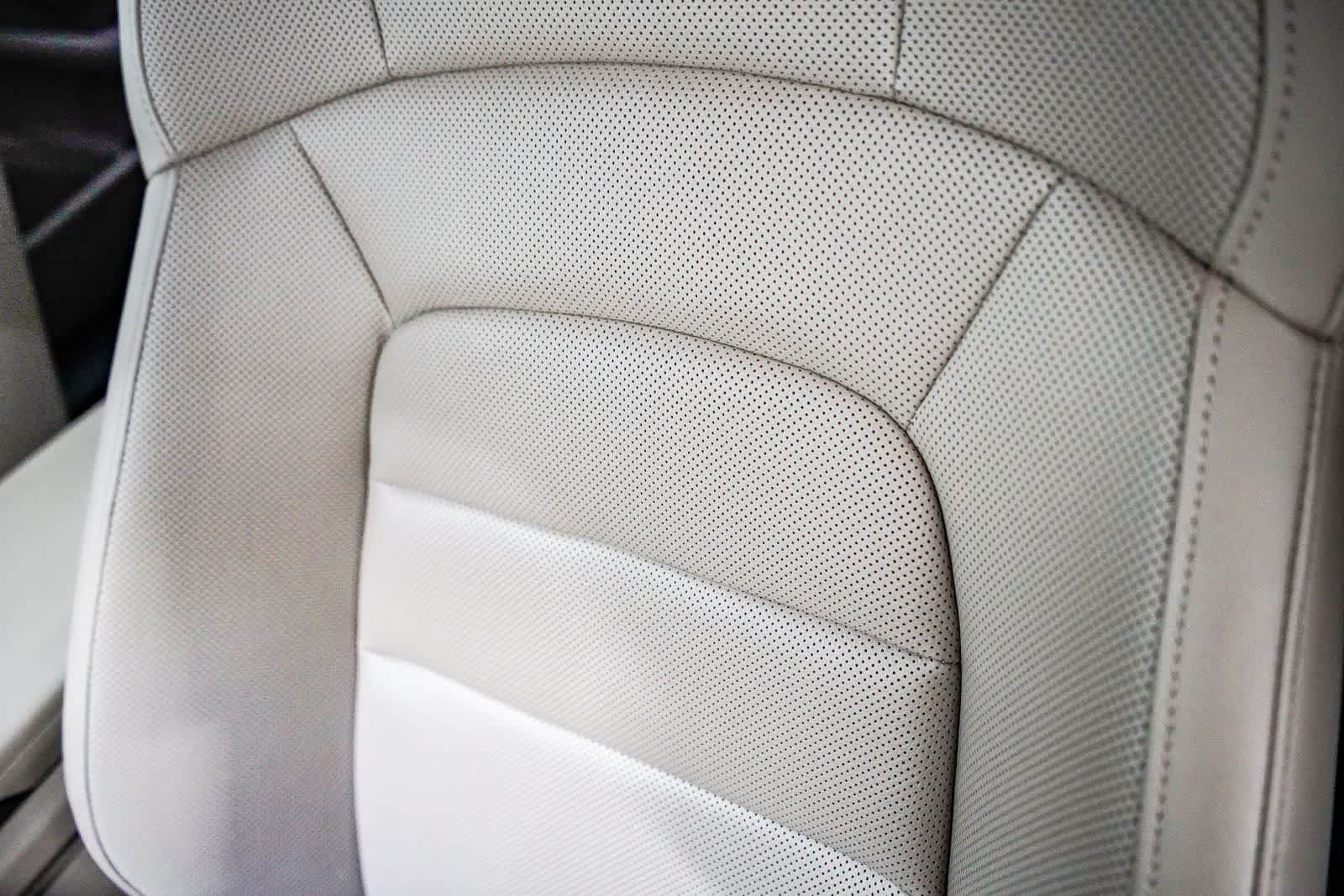 Thumbnail: 2023 Porsche Taycan - 29