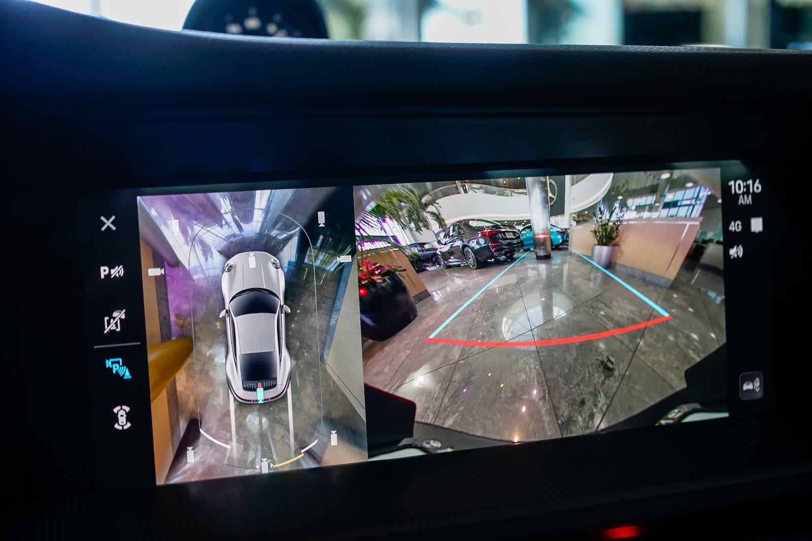 Thumbnail: 2025 Porsche 911 - 27