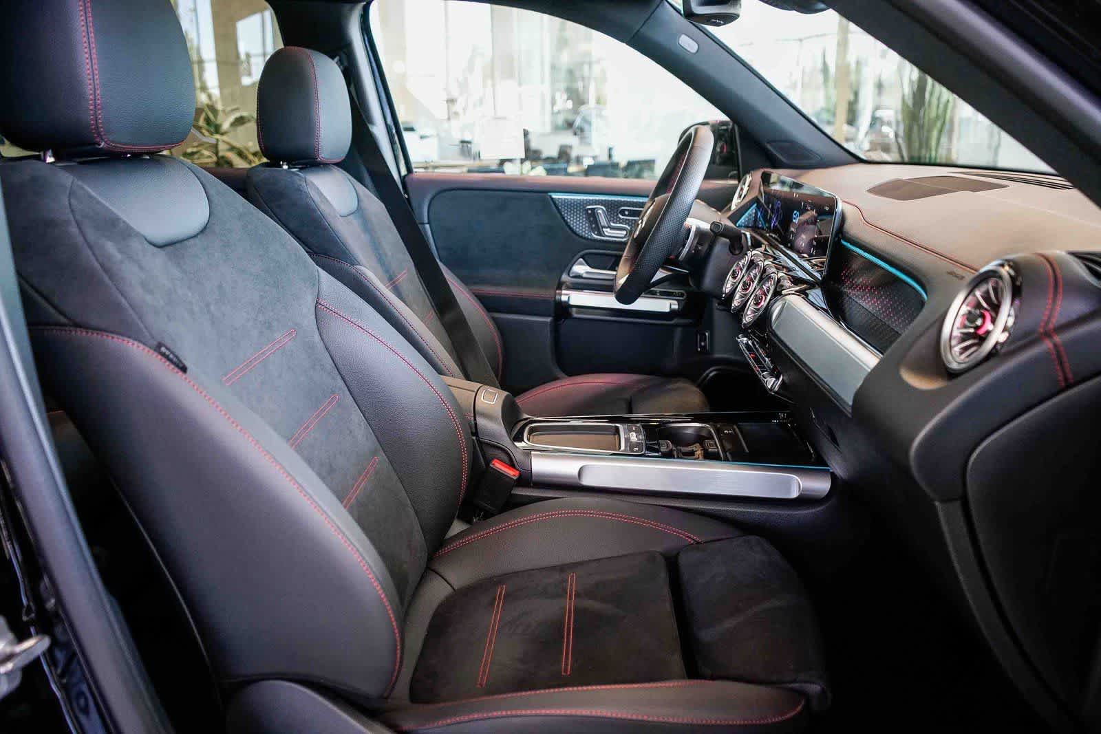 Thumbnail: 2024 Mercedes-Benz EQB - 16