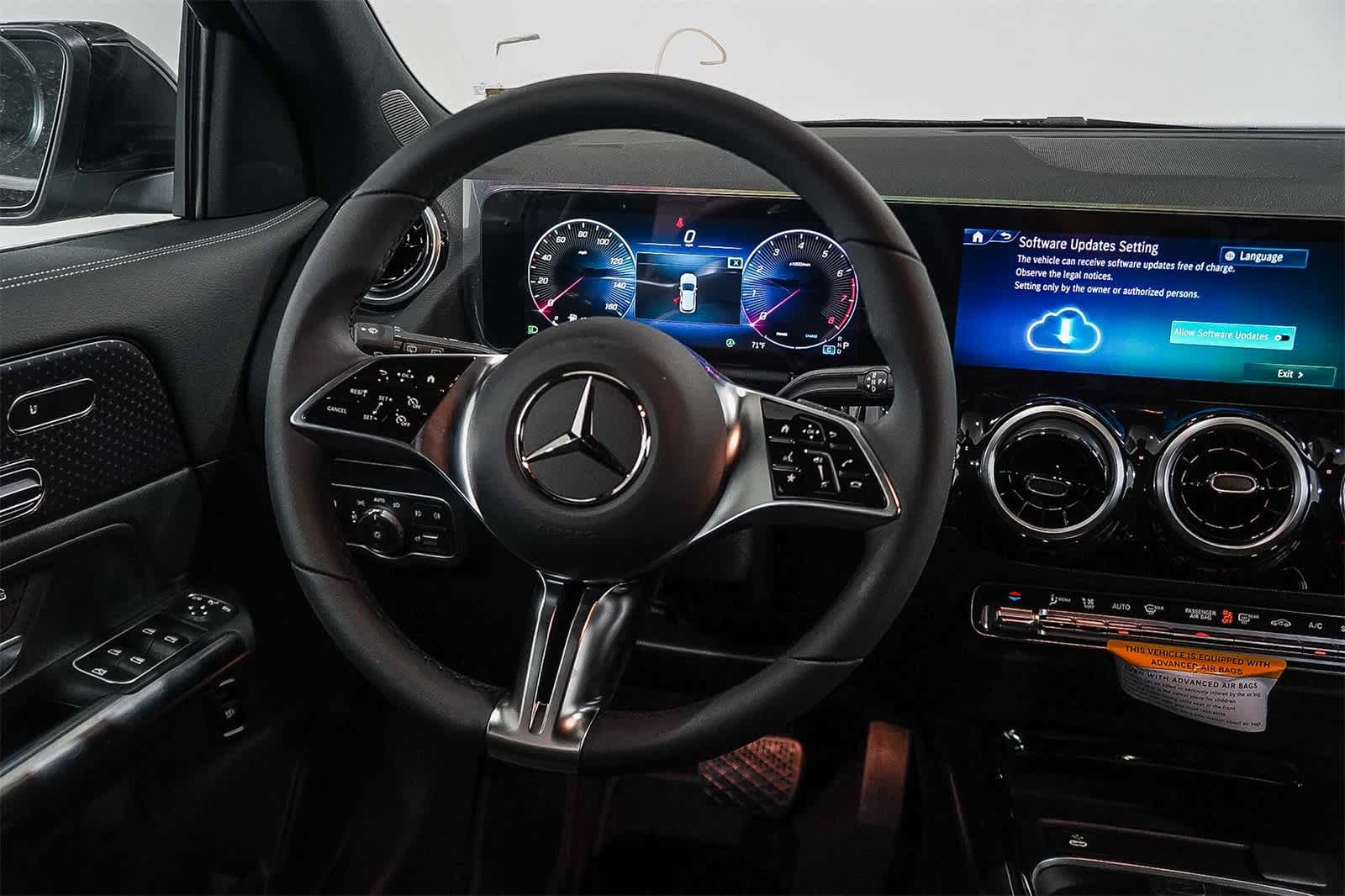 Thumbnail: 2026 Mercedes-Benz GLA - 16