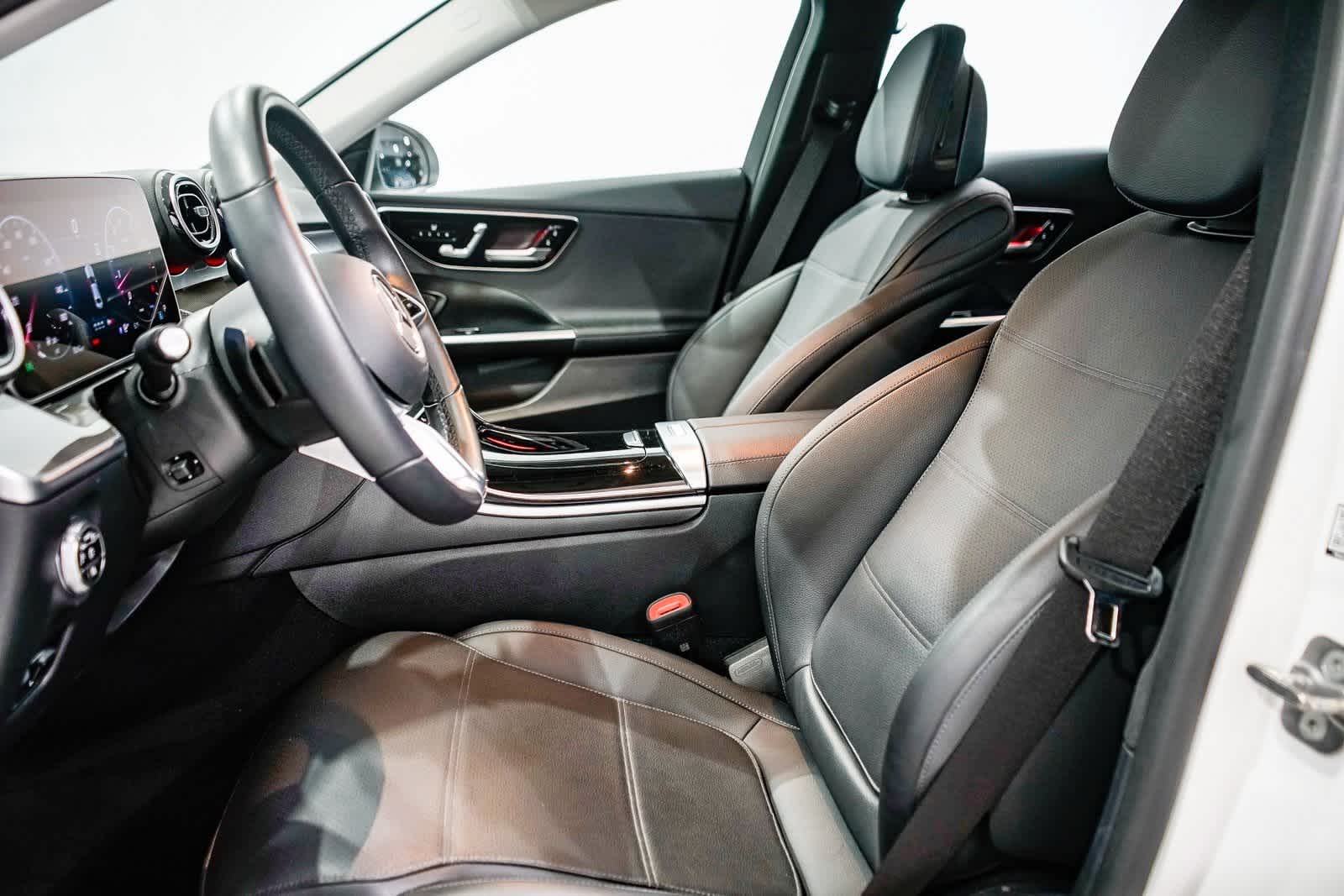 Thumbnail: 2025 Mercedes-Benz C-Class - 17