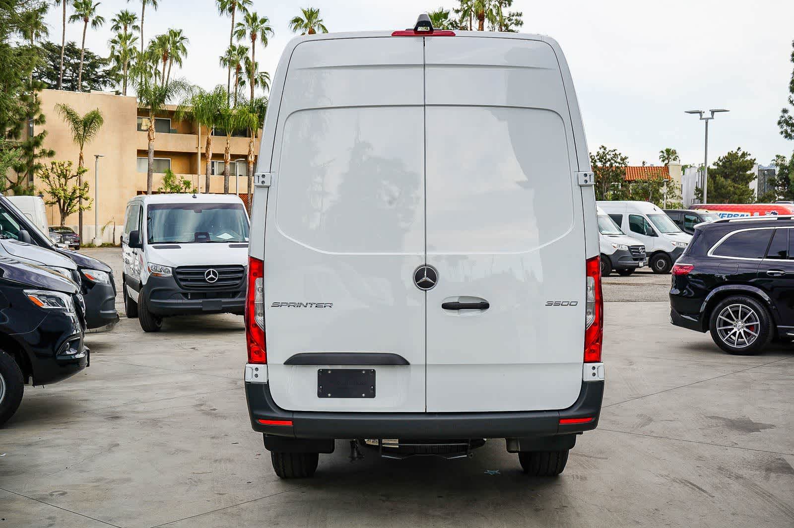 Thumbnail: 2026 Mercedes-Benz Sprinter - 5