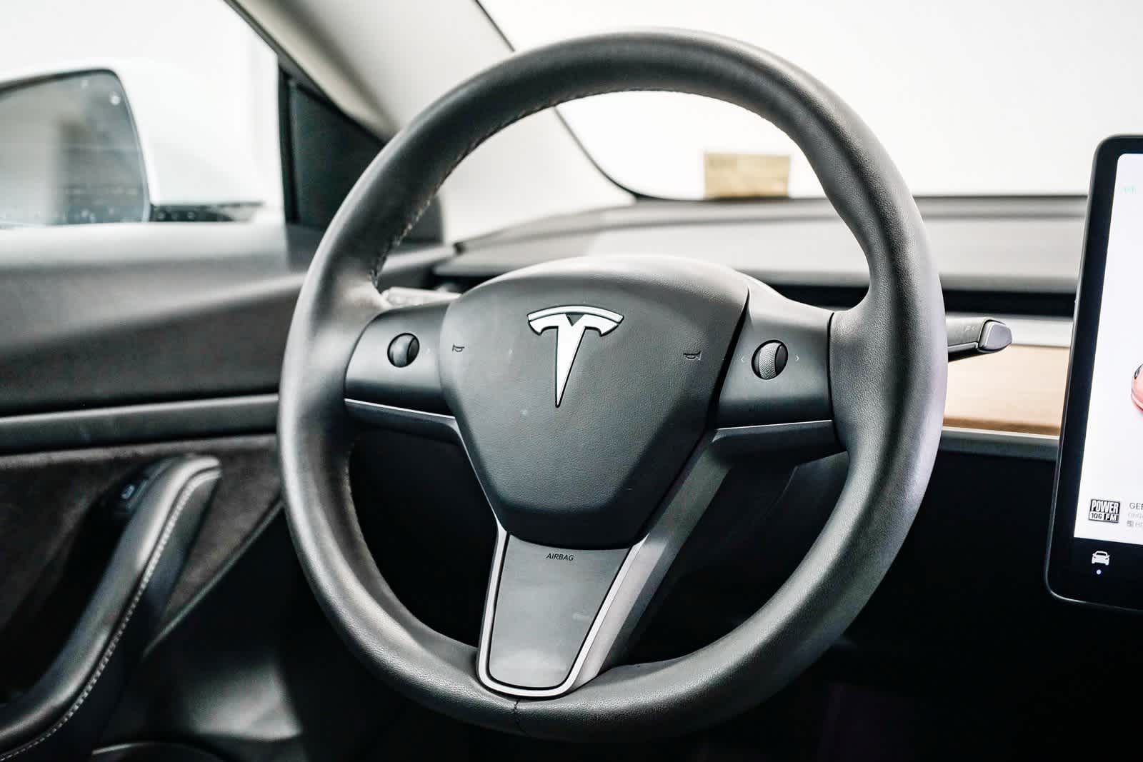 Thumbnail: 2021 Tesla Model 3 - 15