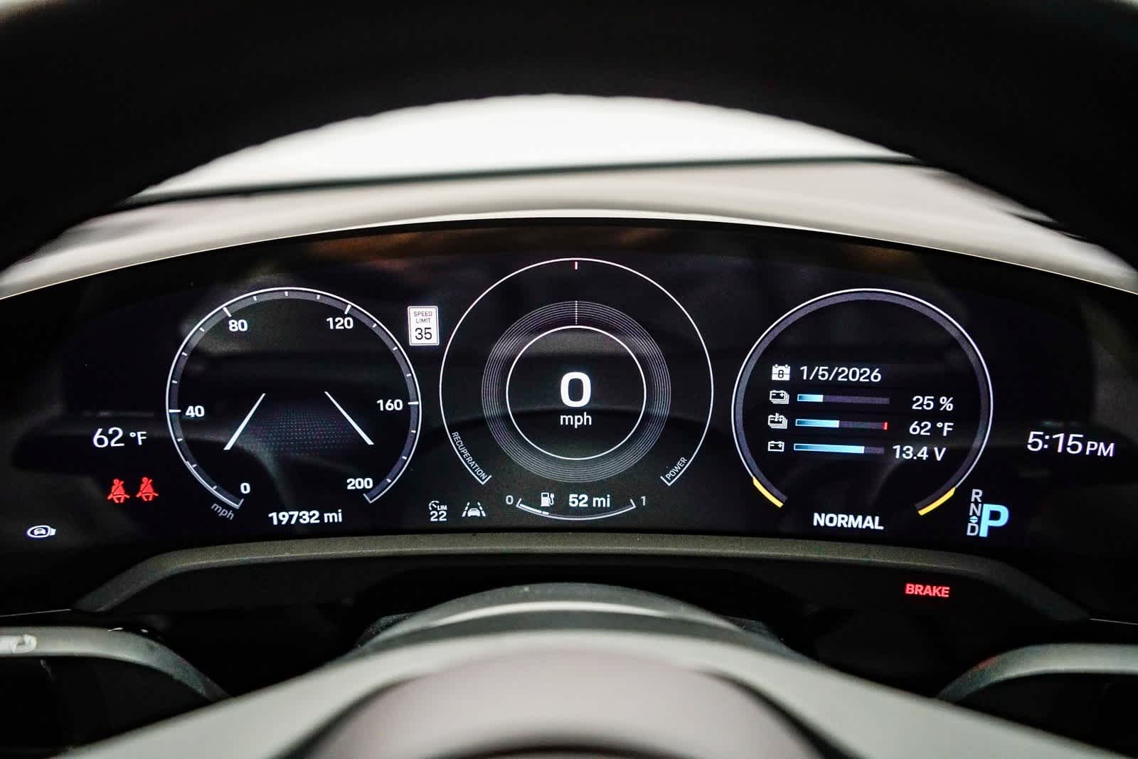 Thumbnail: 2023 Porsche Taycan - 25