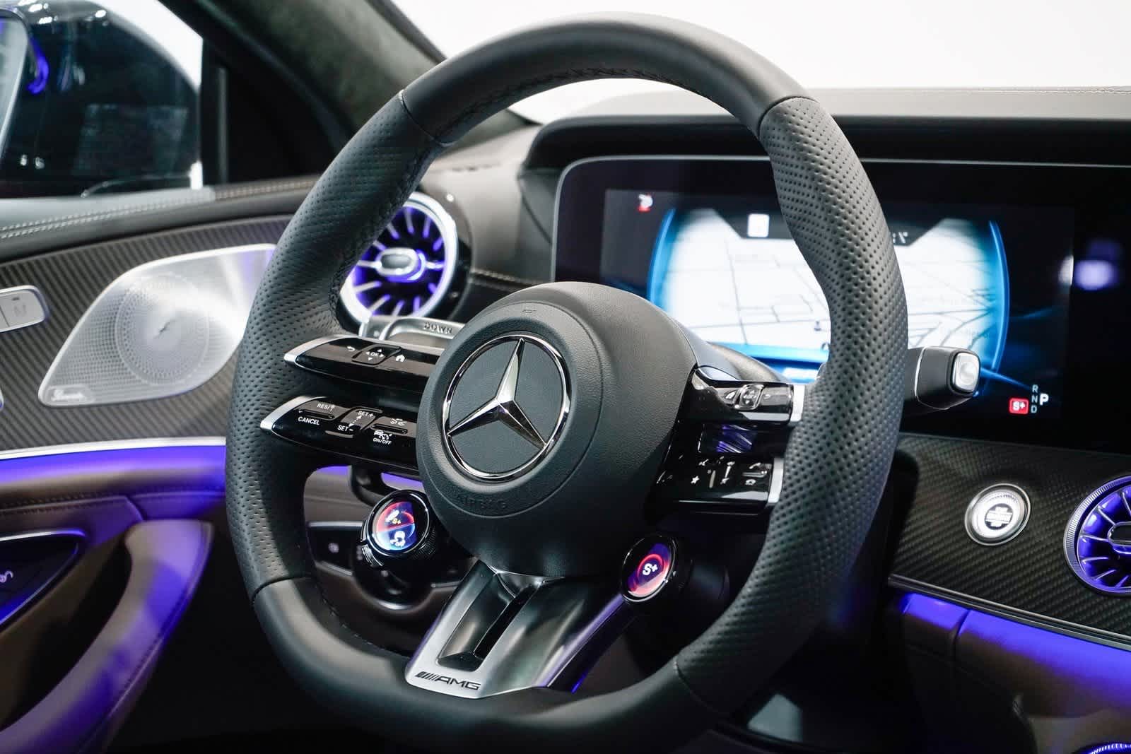 Thumbnail: 2025 Mercedes-Benz AMG GT - 15