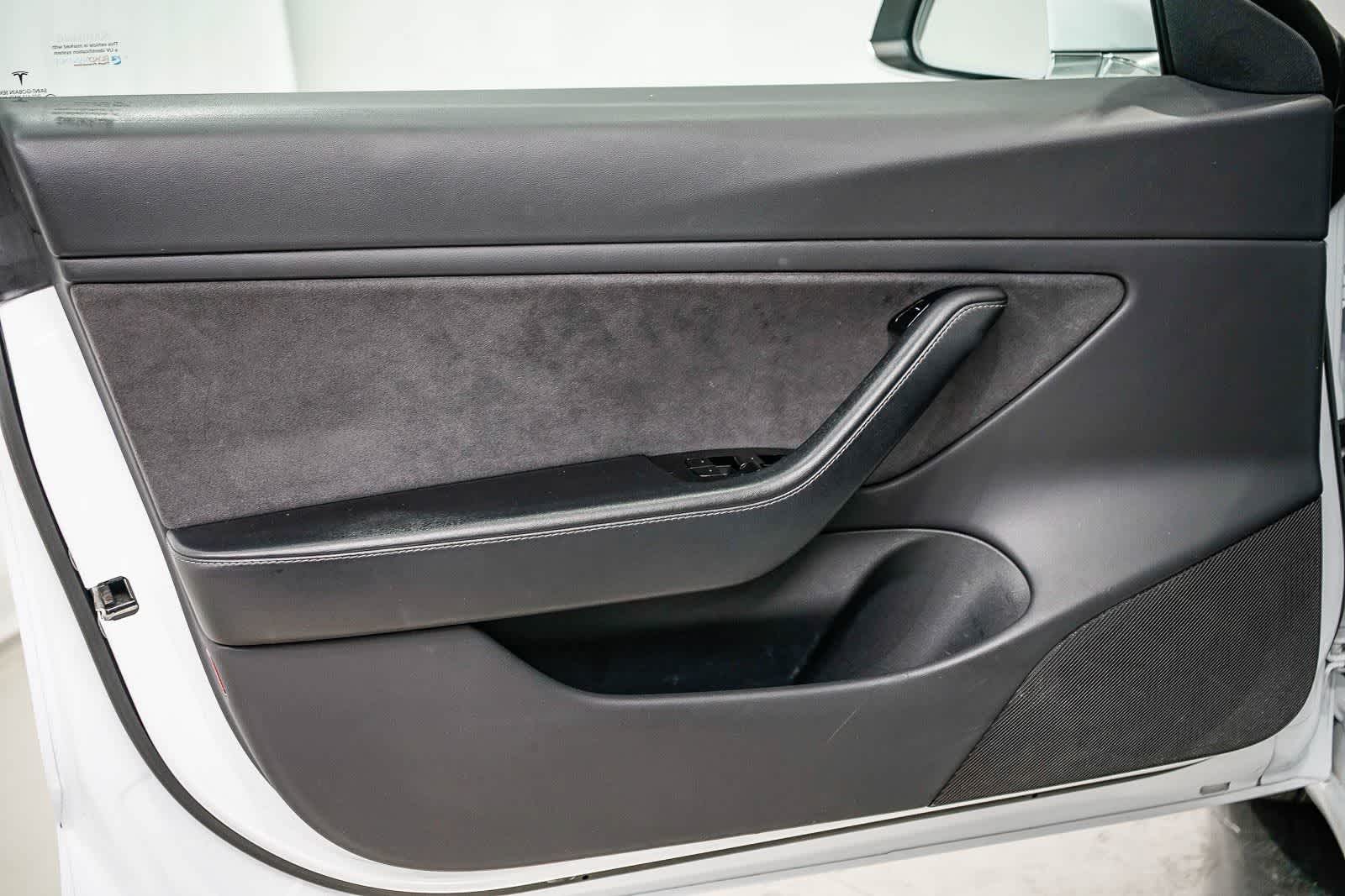Thumbnail: 2018 Tesla Model 3 - 19