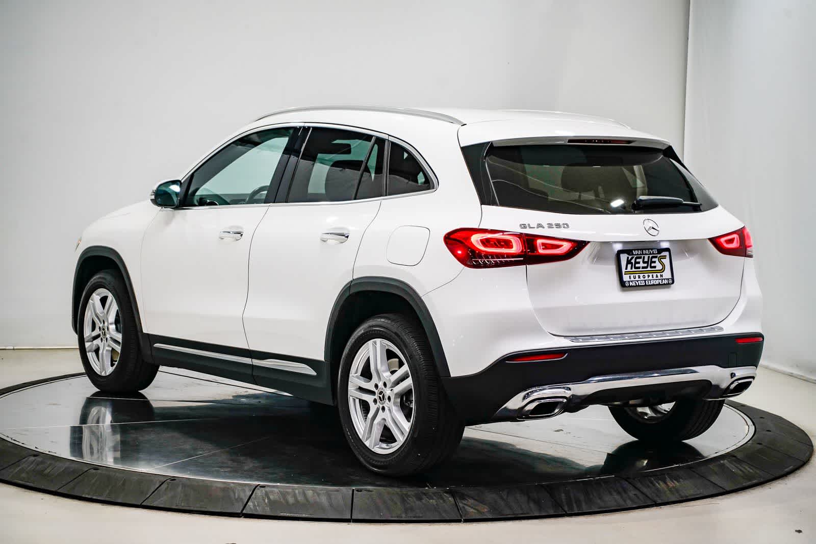 Thumbnail: 2021 Mercedes-Benz GLA - 2