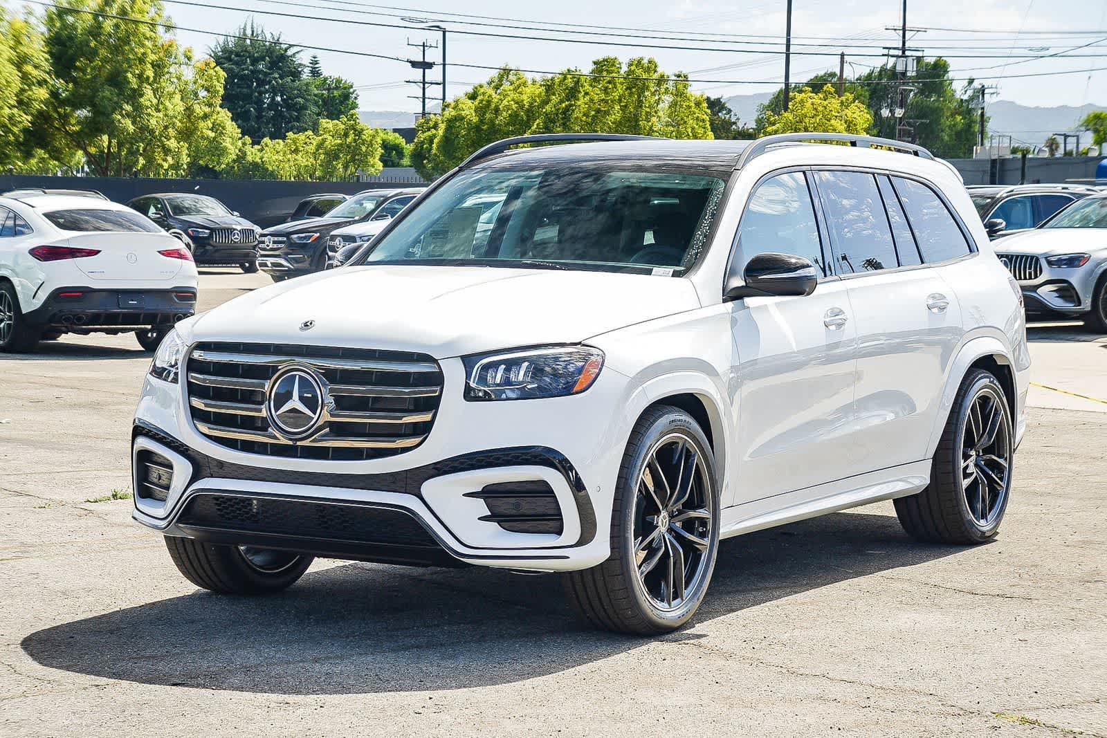 Thumbnail: 2026 Mercedes-Benz GLS - 3