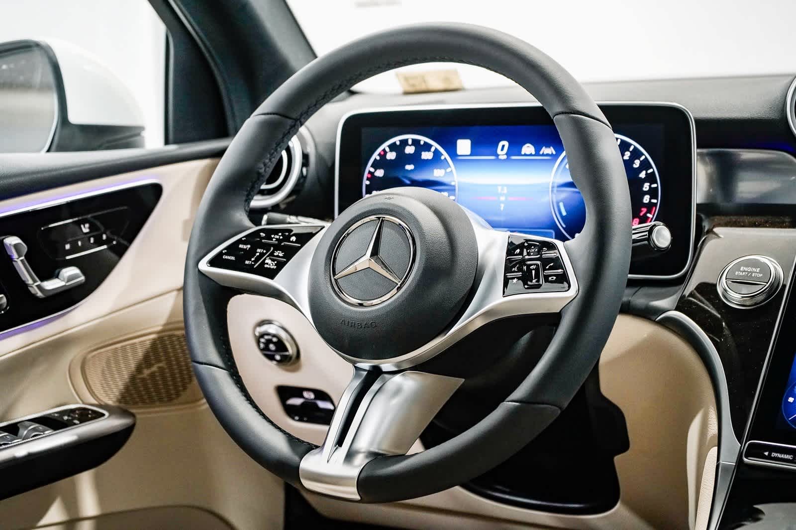 Thumbnail: 2025 Mercedes-Benz GLC - 15