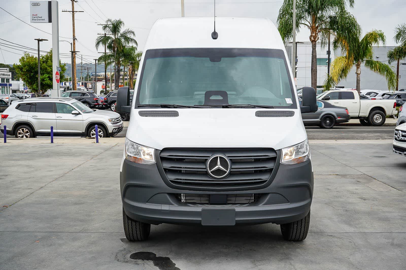 Thumbnail: 2026 Mercedes-Benz Sprinter - 2