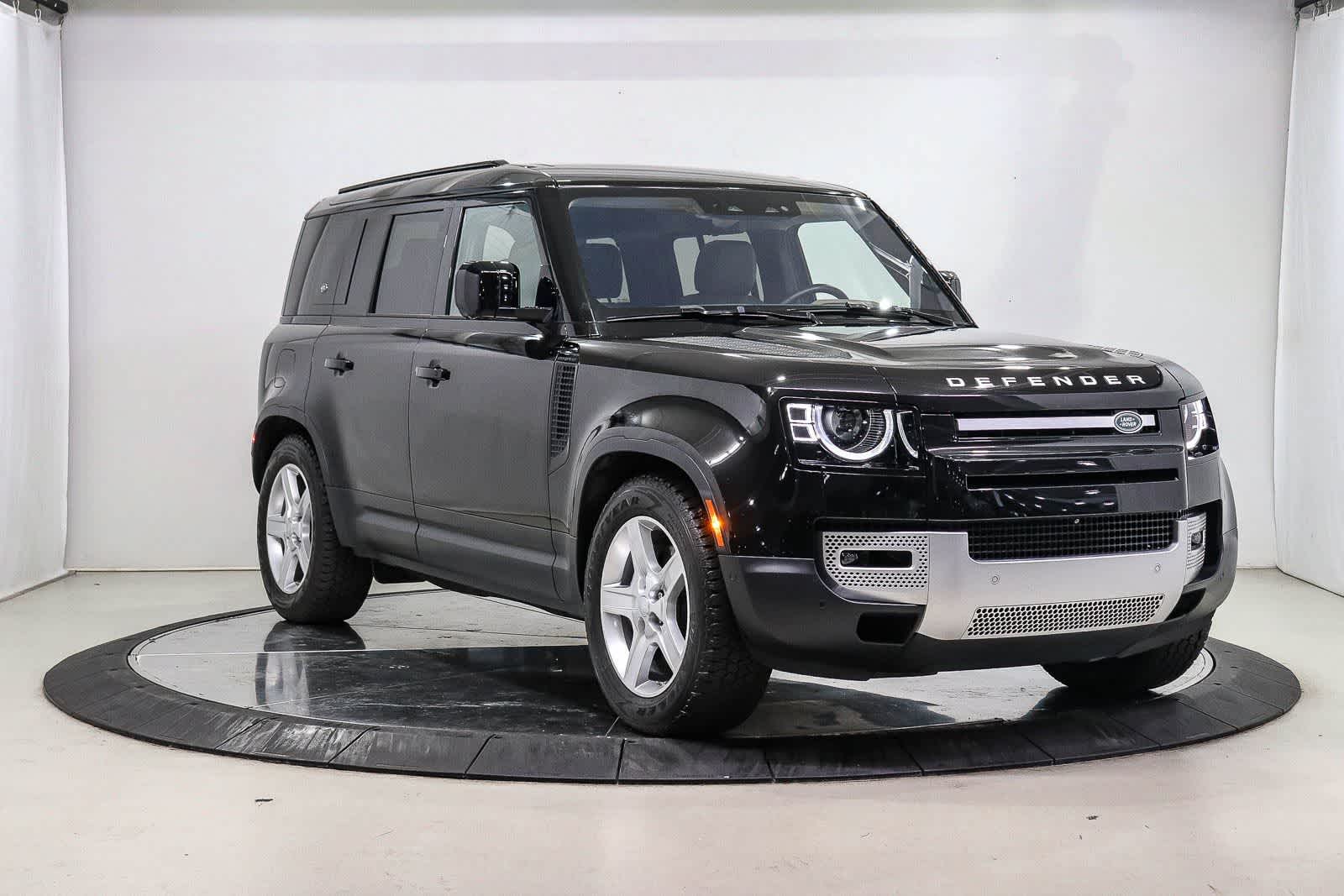 Thumbnail: 2020 Land Rover Defender - 4