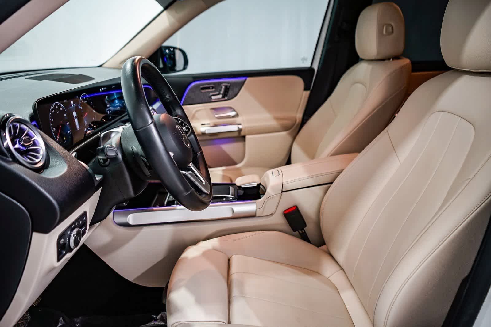 Thumbnail: 2022 Mercedes-Benz GLB - 17