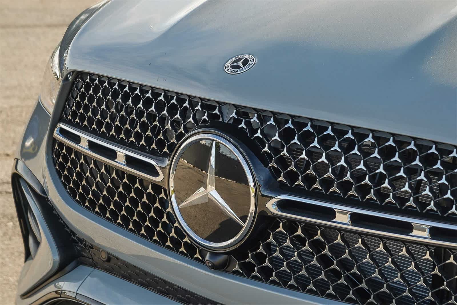 Thumbnail: 2026 Mercedes-Benz GLE - 9