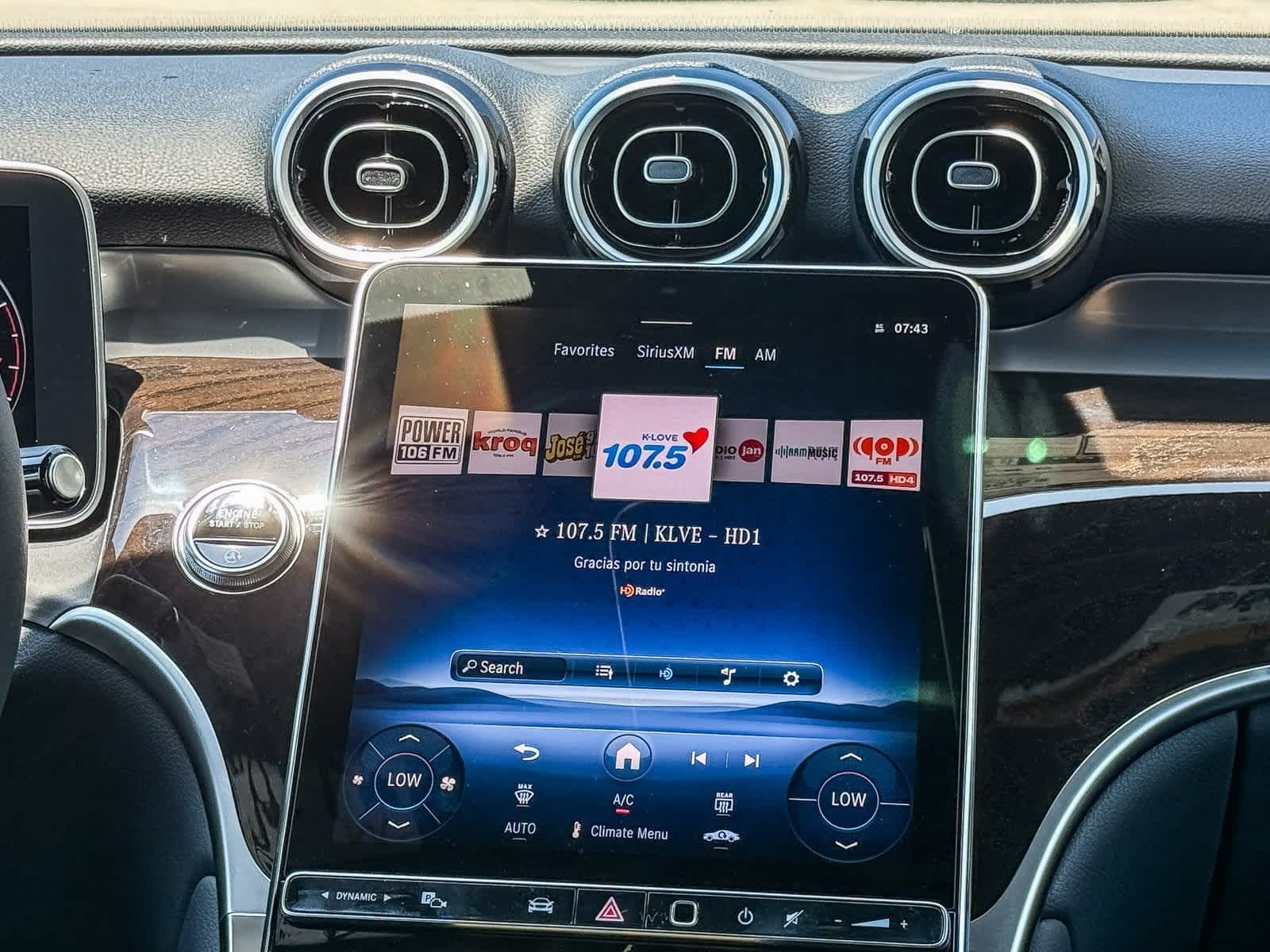 Thumbnail: 2025 Mercedes-Benz GLC - 14