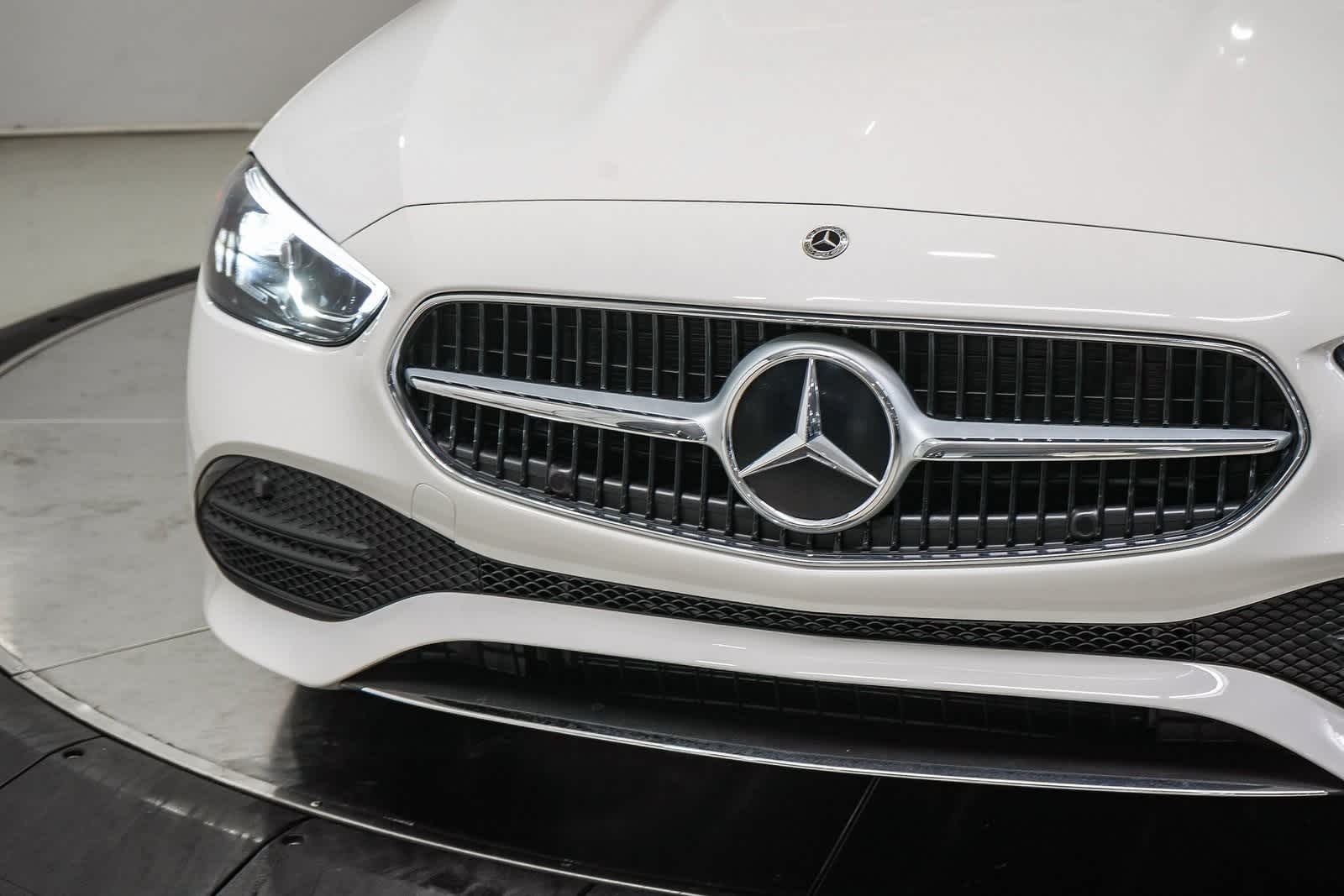 Thumbnail: 2025 Mercedes-Benz C-Class - 9