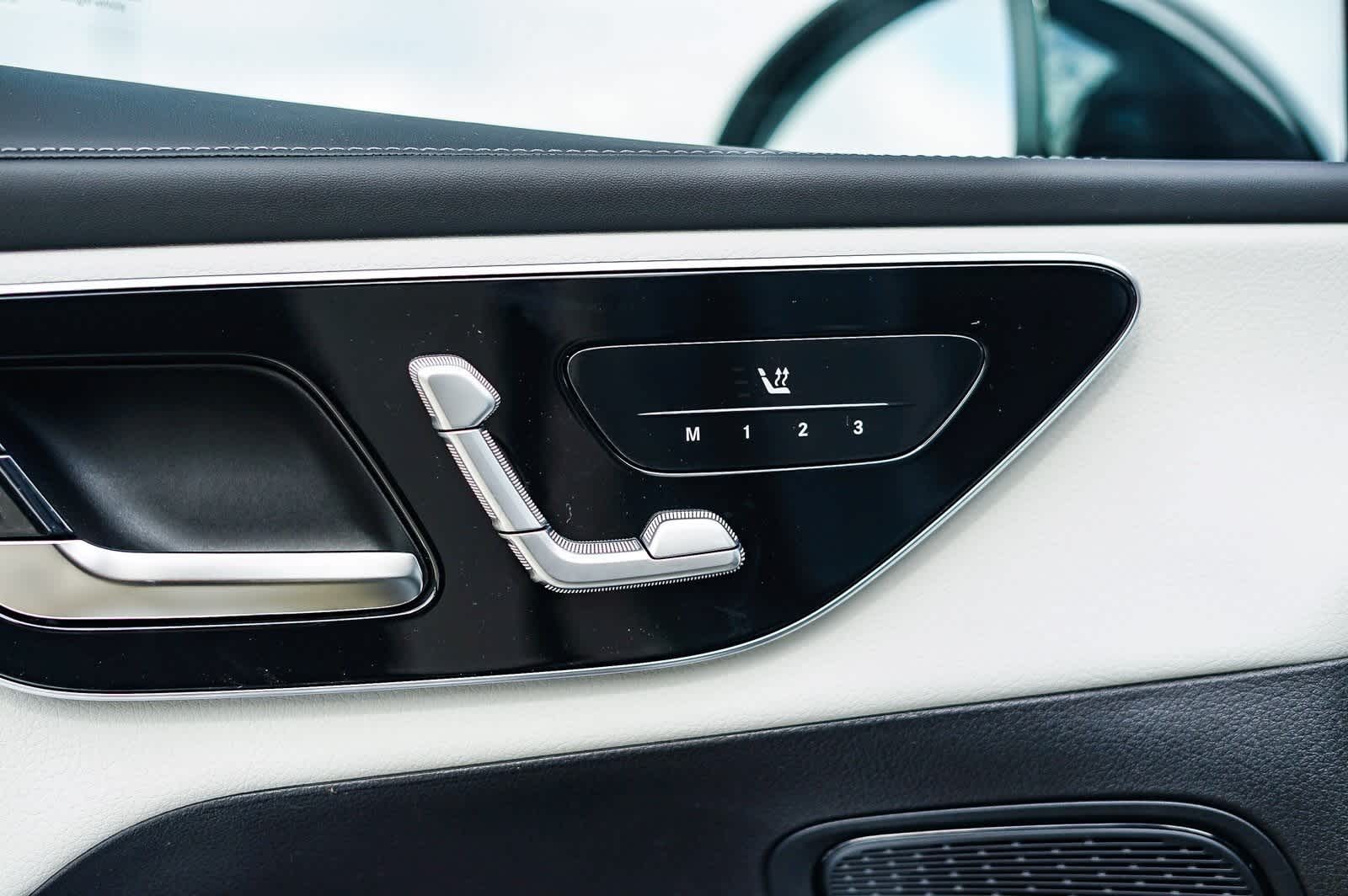 Thumbnail: 2026 Mercedes-Benz GLC - 22