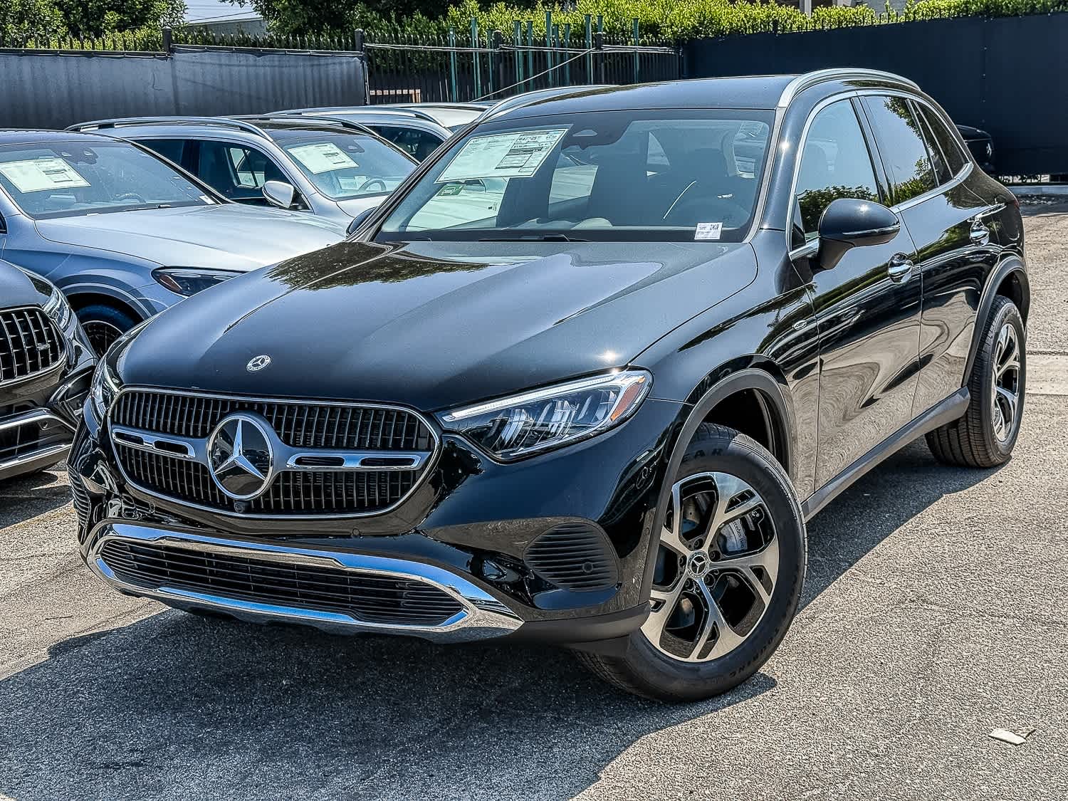 Thumbnail: 2025 Mercedes-Benz GLC - 1